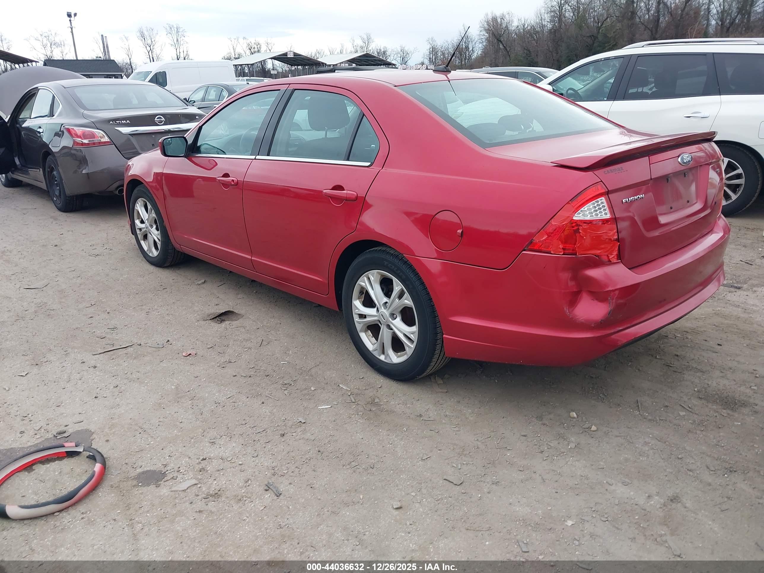 FORD FUSION image 3