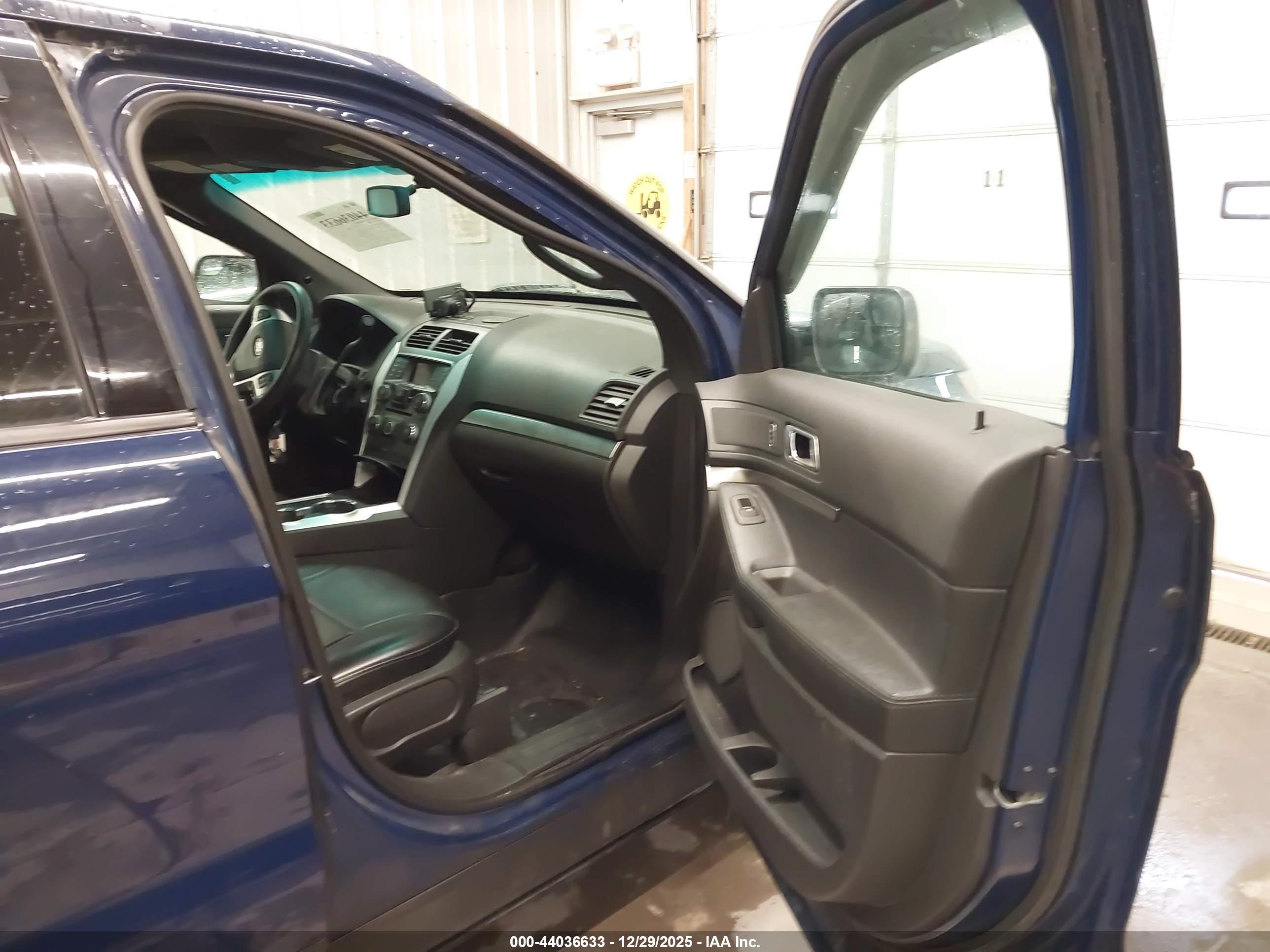 FORD UTILITY image 5
