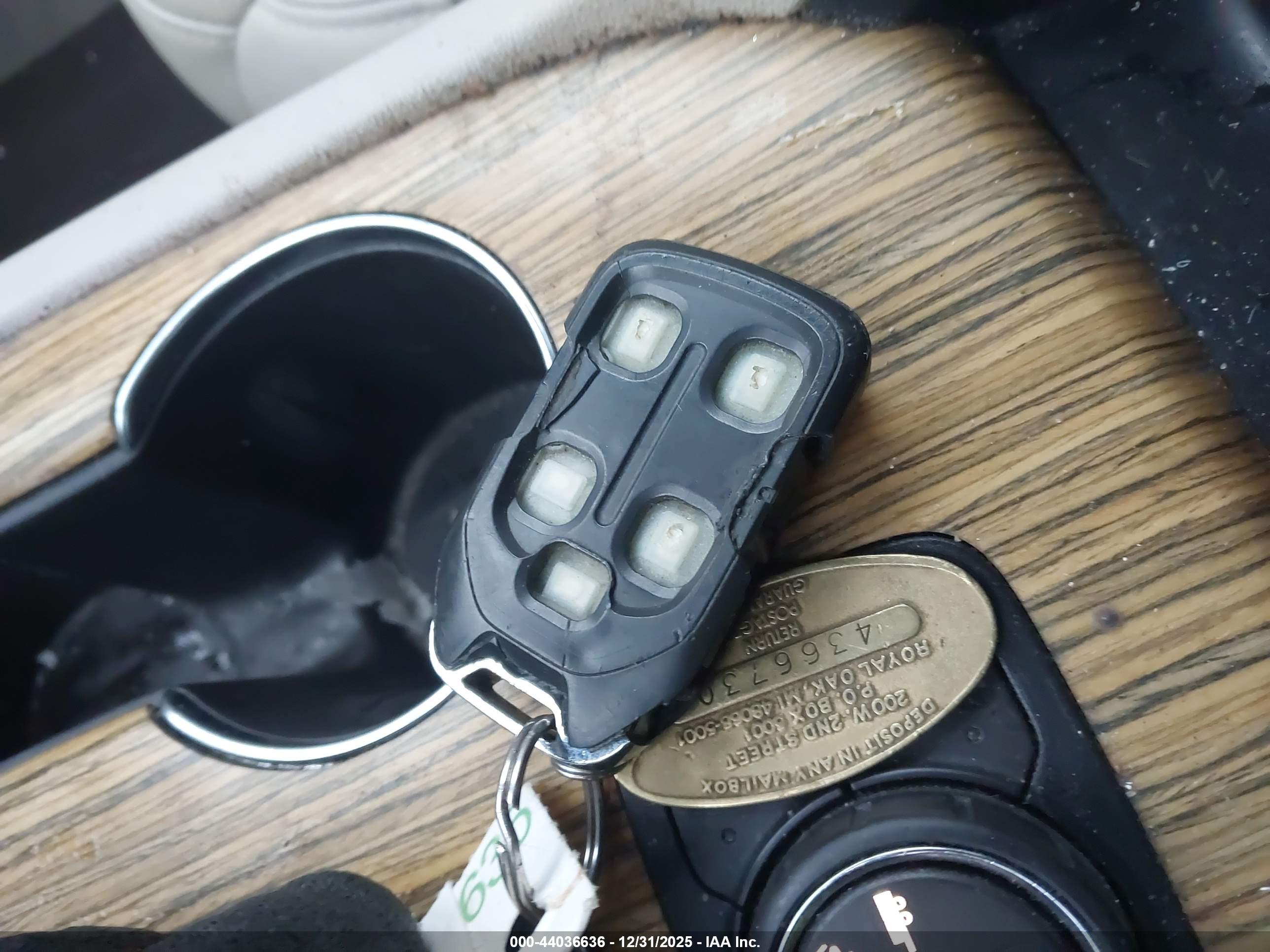 GMC ACADIA image 11