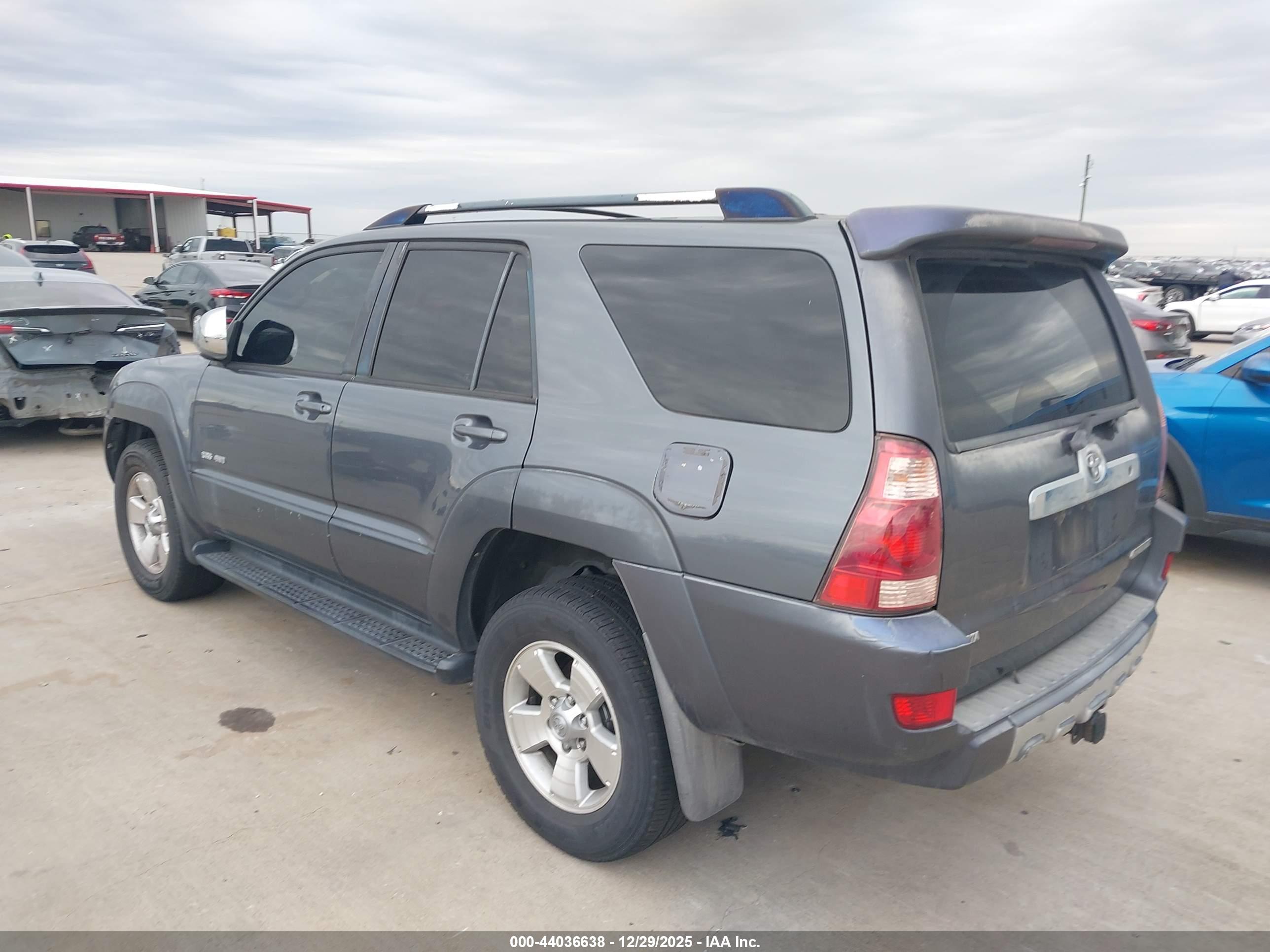 TOYOTA 4RUNNER image 3