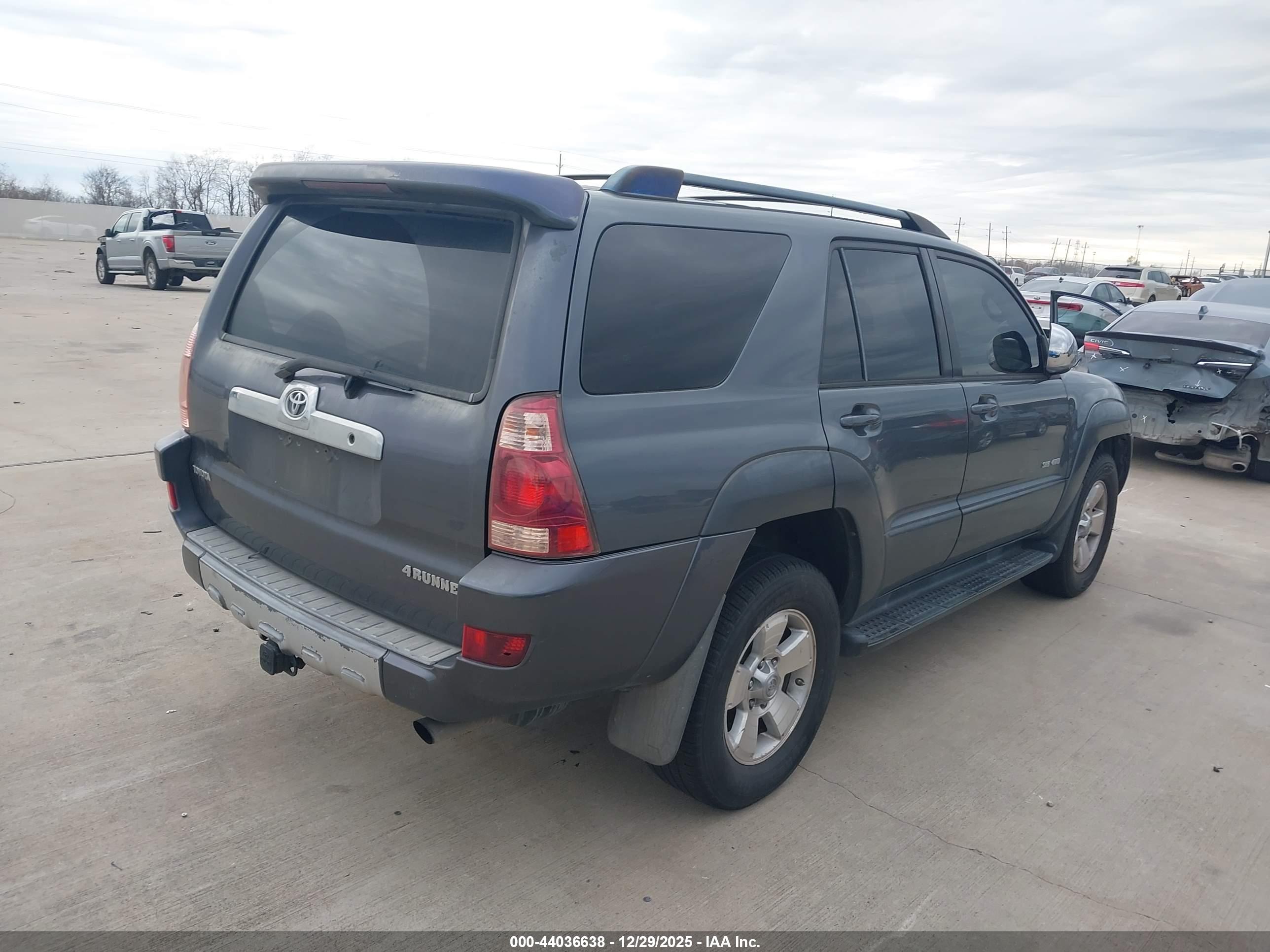 TOYOTA 4RUNNER image 4