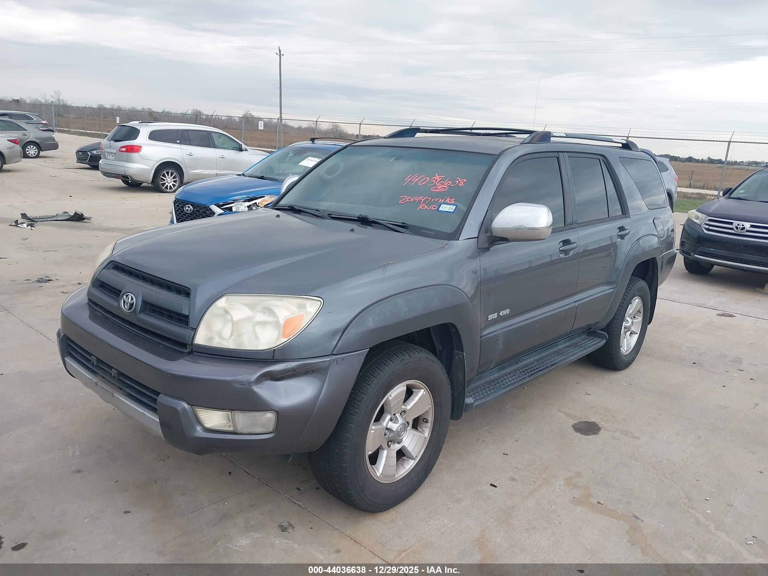 TOYOTA 4RUNNER image 6