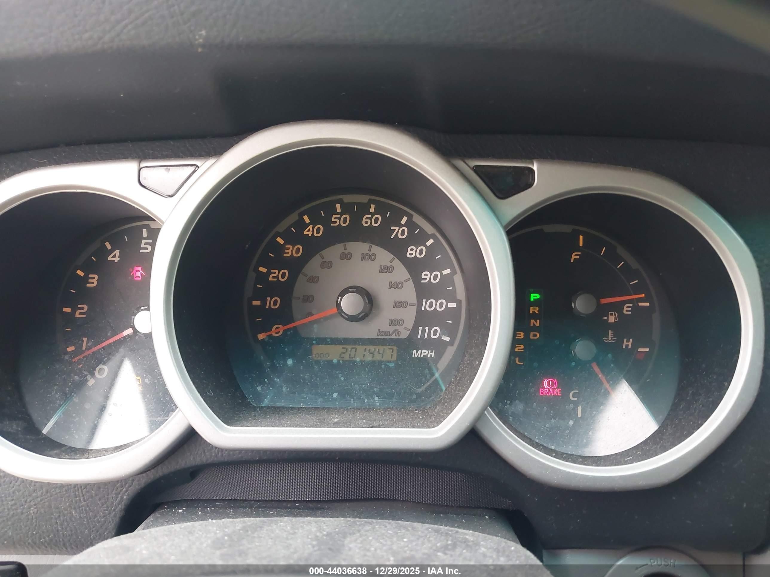 TOYOTA 4RUNNER image 7