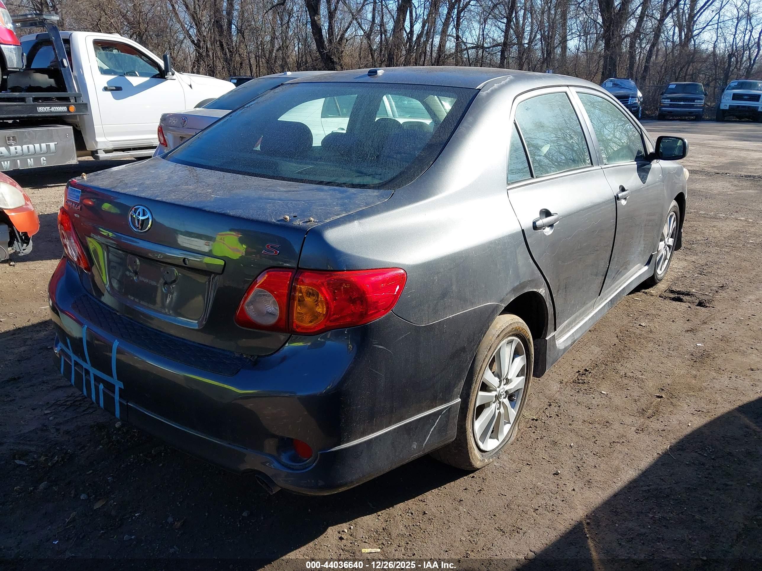 TOYOTA COROLLA image 4