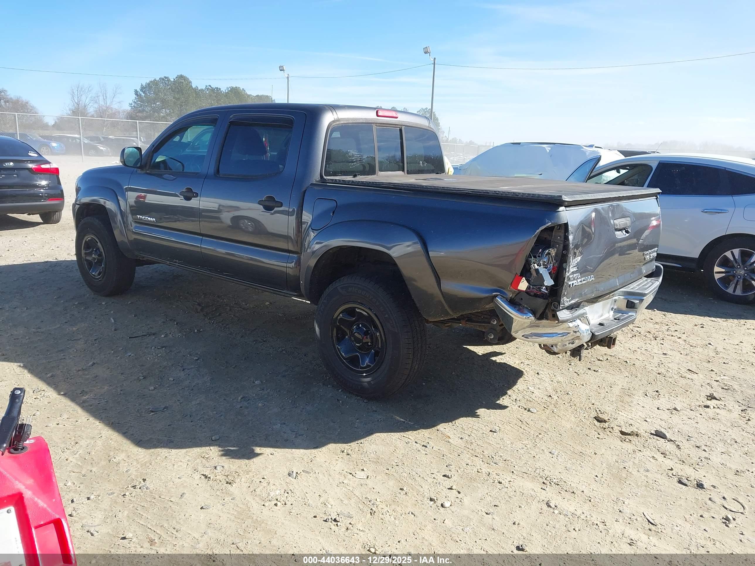 TOYOTA TACOMA image 3