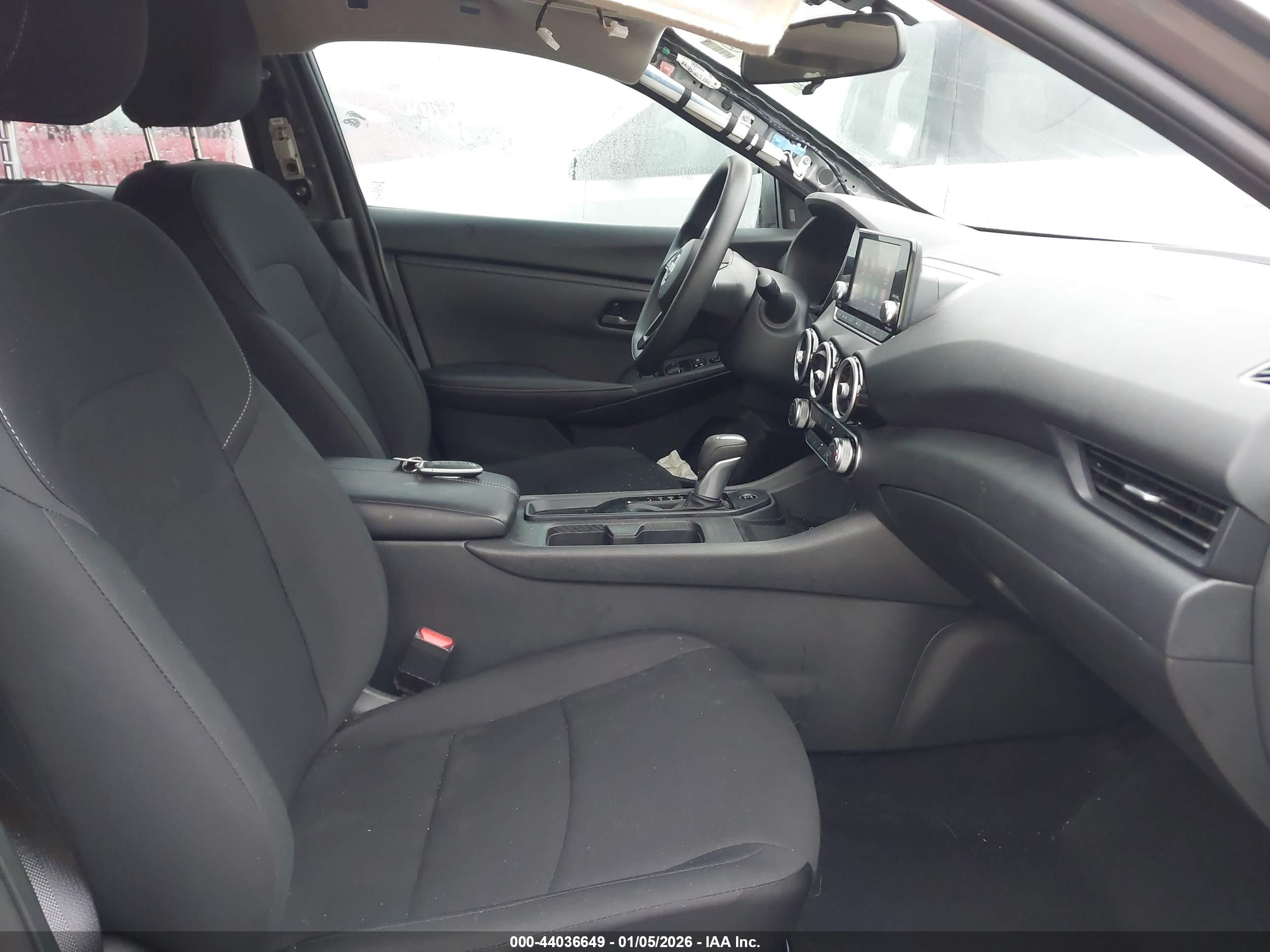 NISSAN SENTRA image 5
