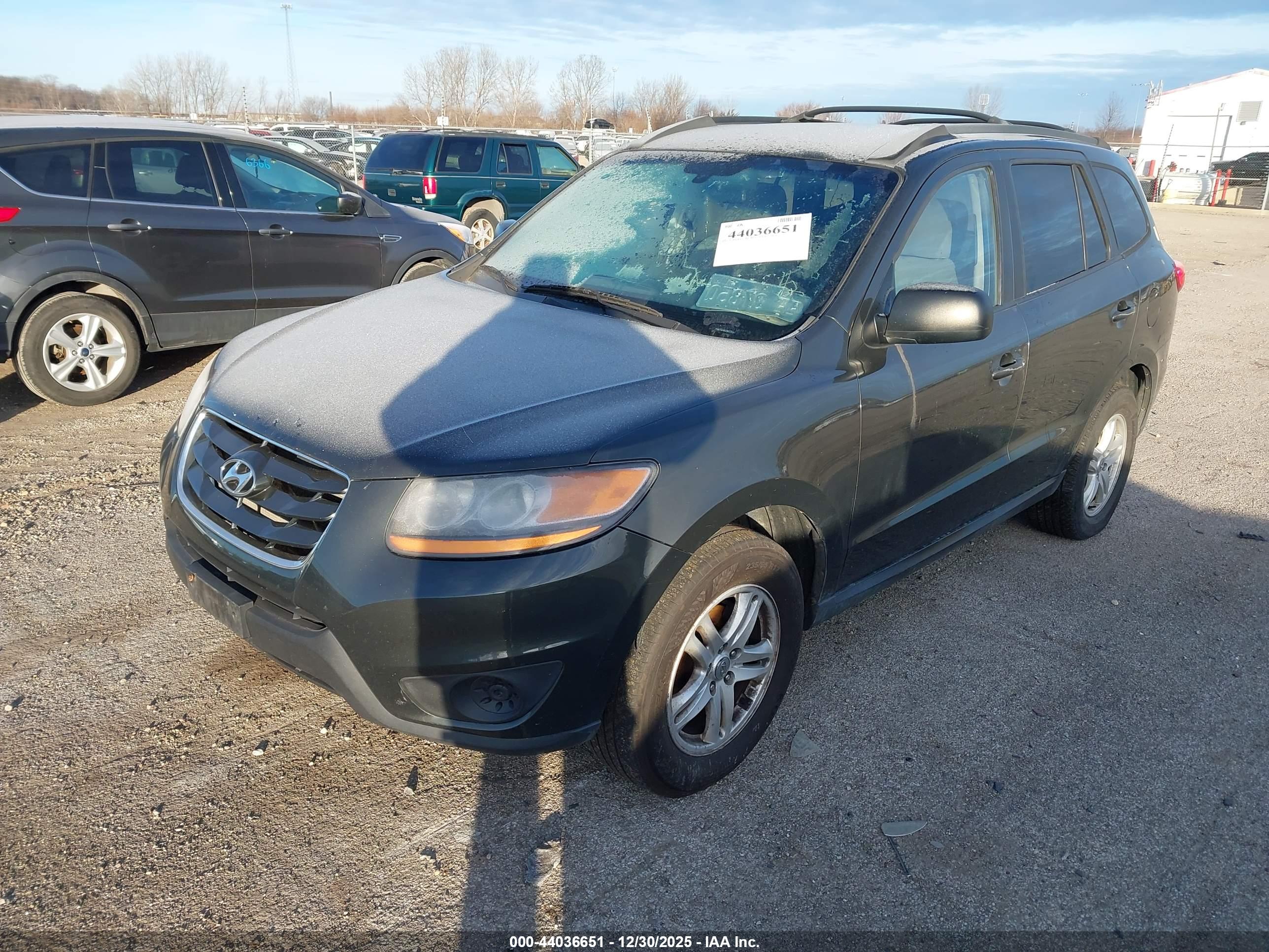HYUNDAI SANTA image 2