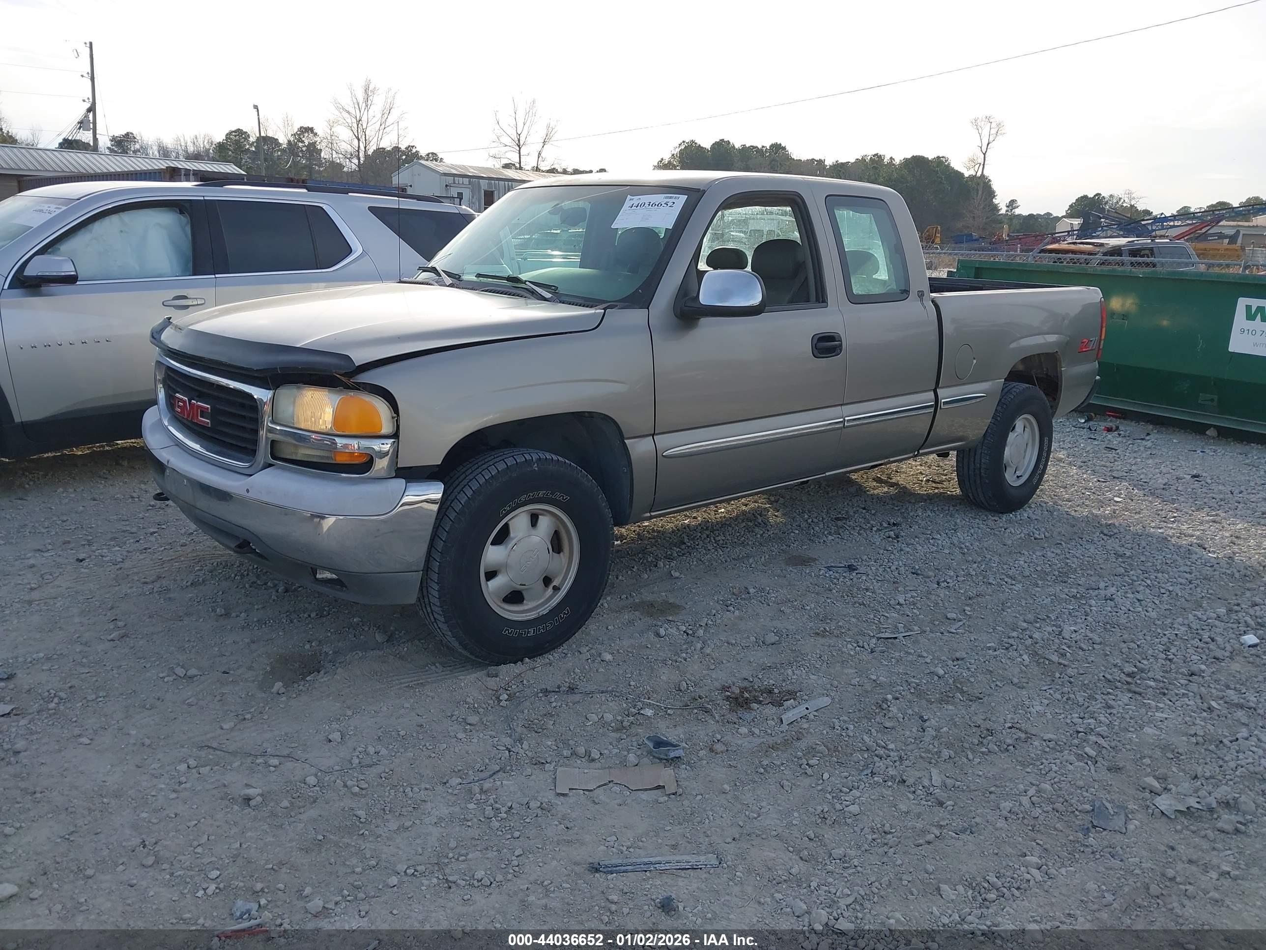 GMC SIERRA image 2