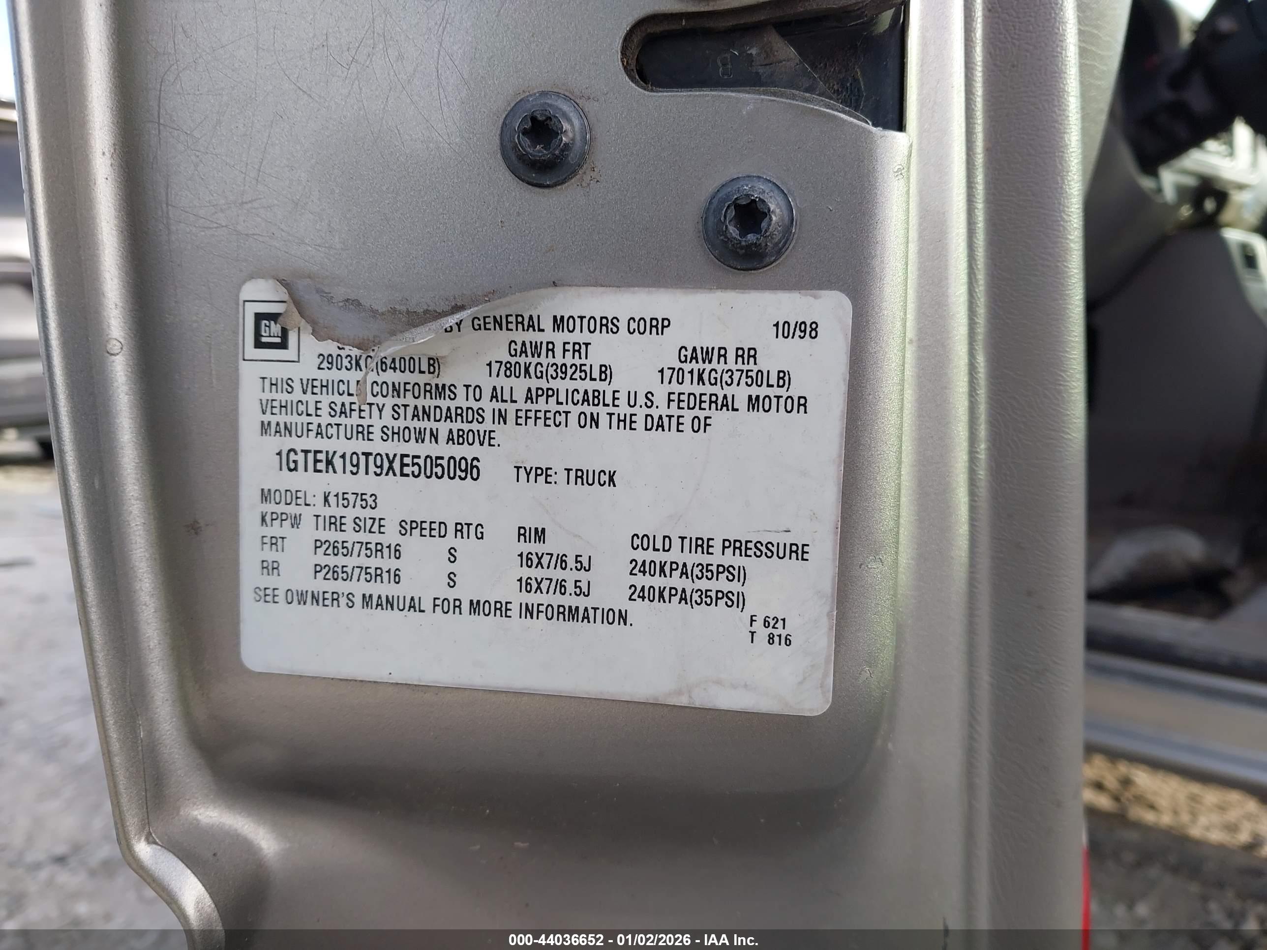 GMC SIERRA image 9