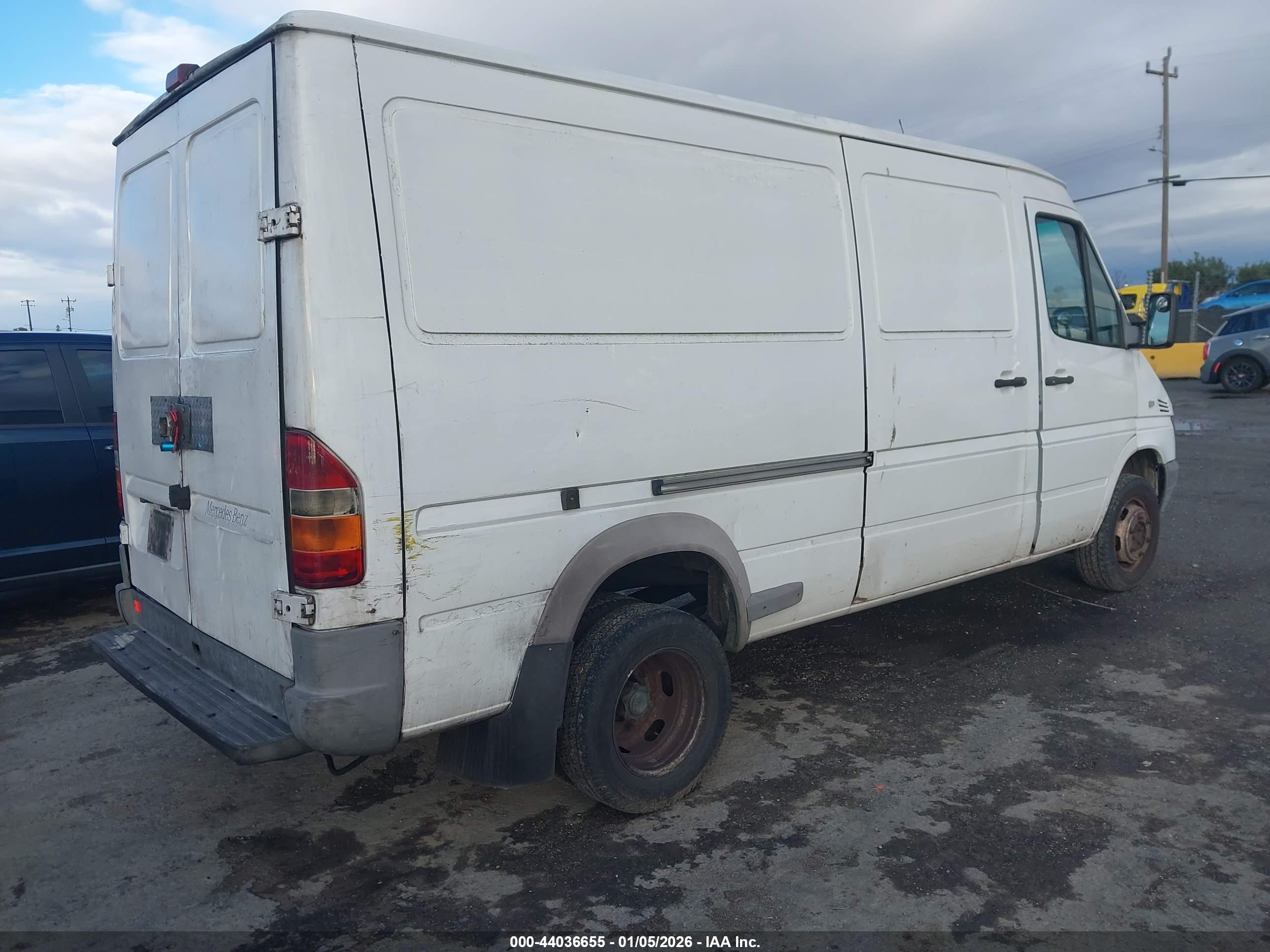 DODGE SPRINTER image 4