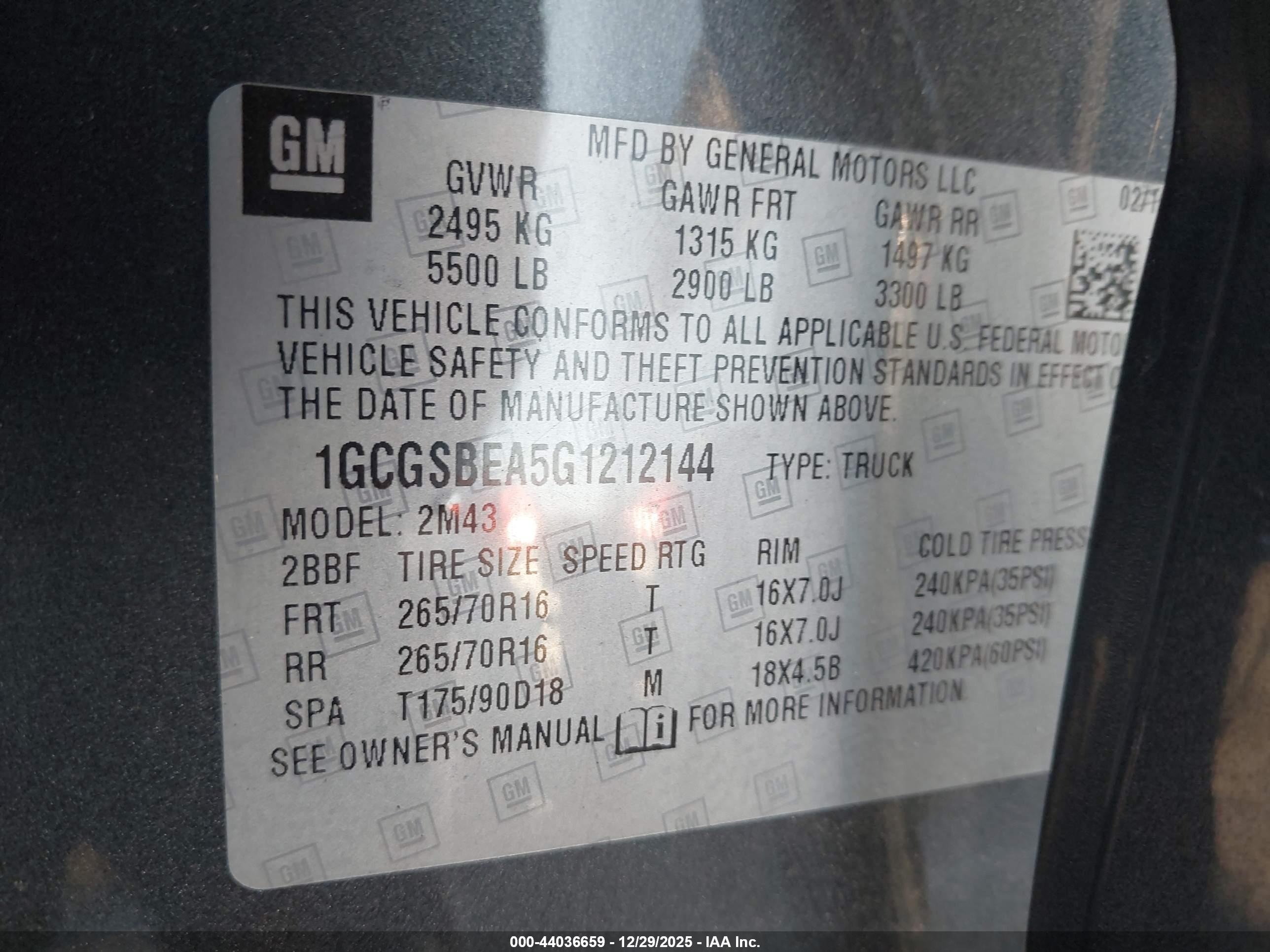 CHEVROLET COLORADO image 9