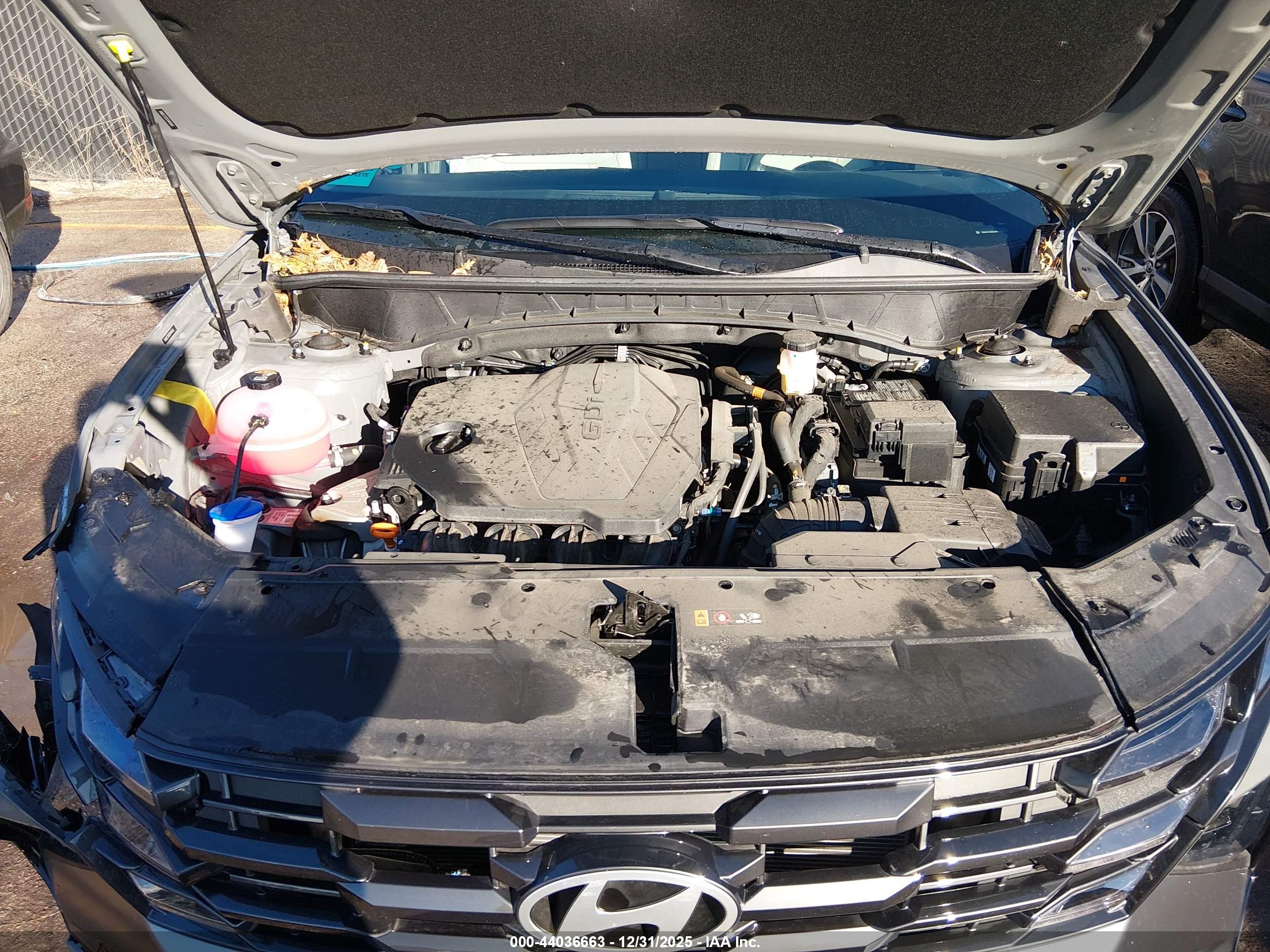 HYUNDAI TUCSON image 10