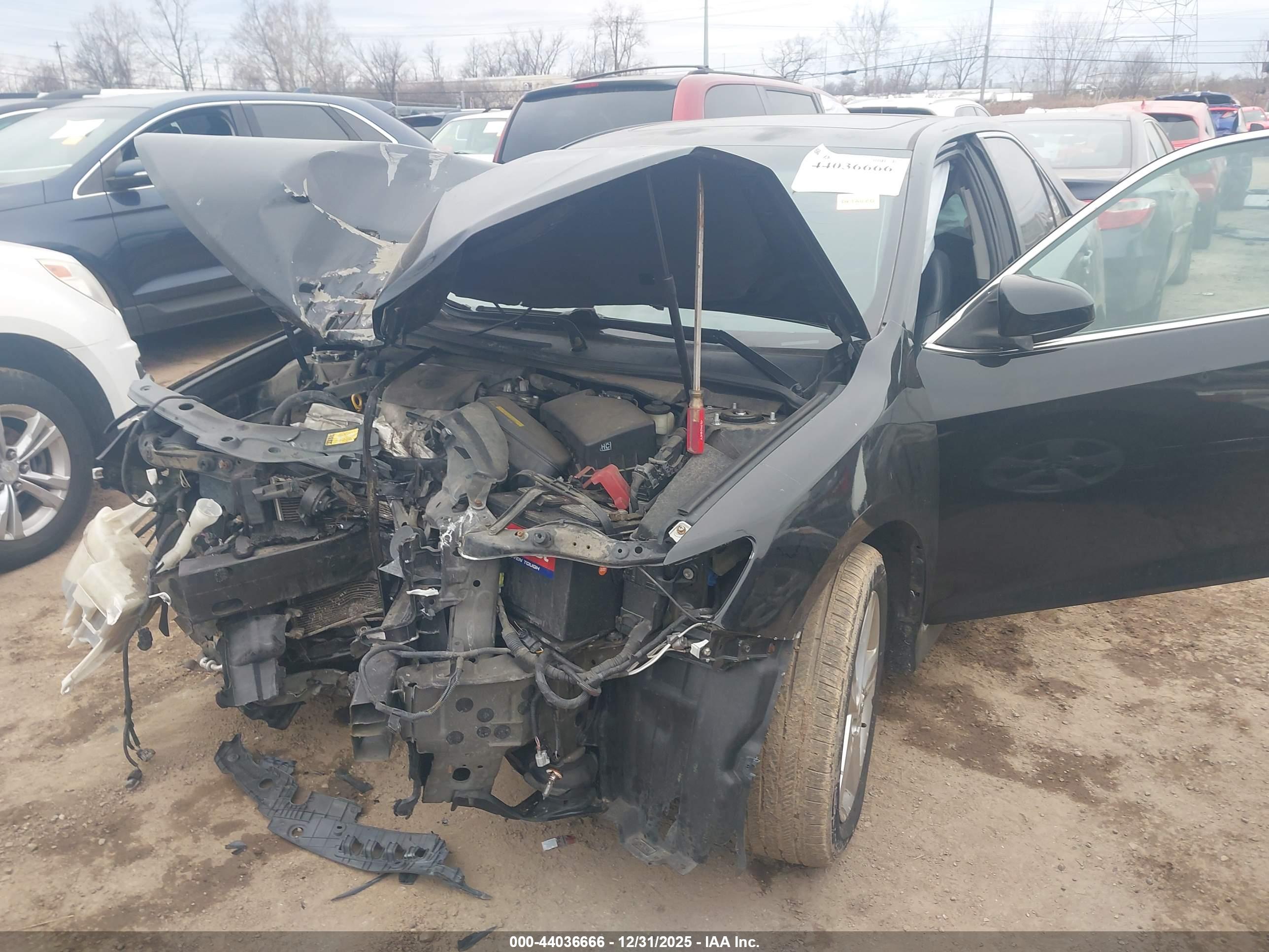 TOYOTA CAMRY image 6