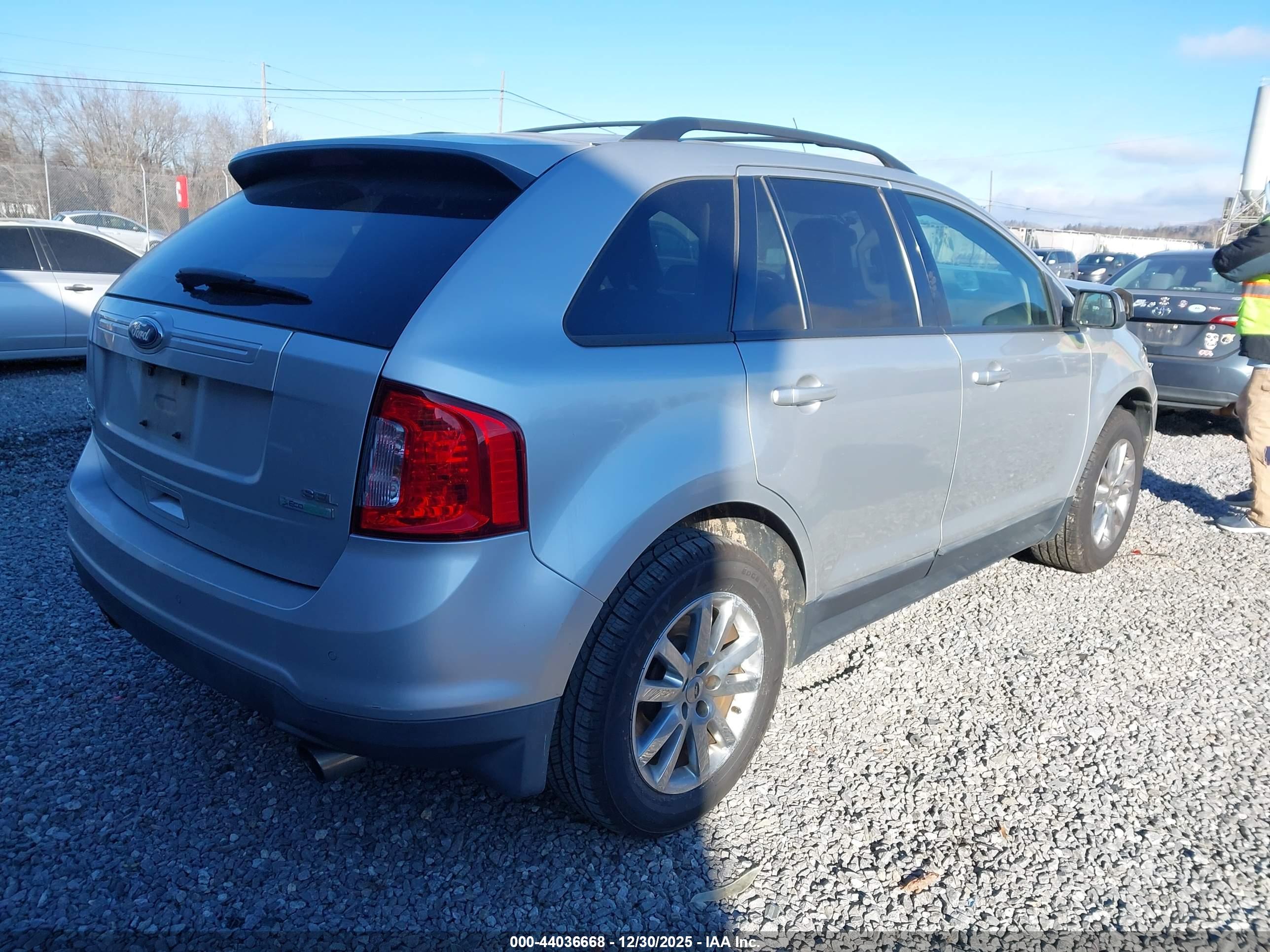 FORD EDGE image 4