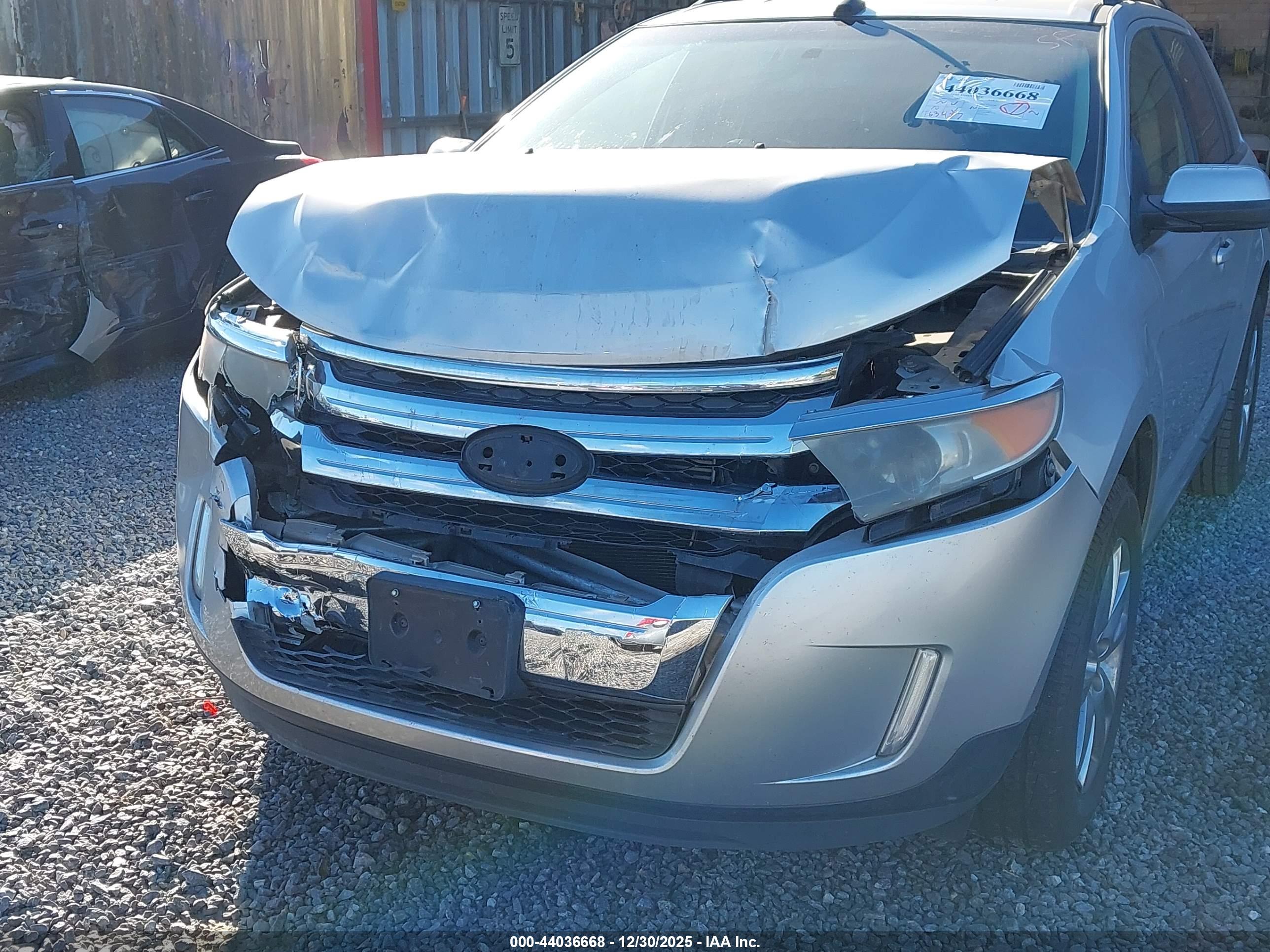 FORD EDGE image 6