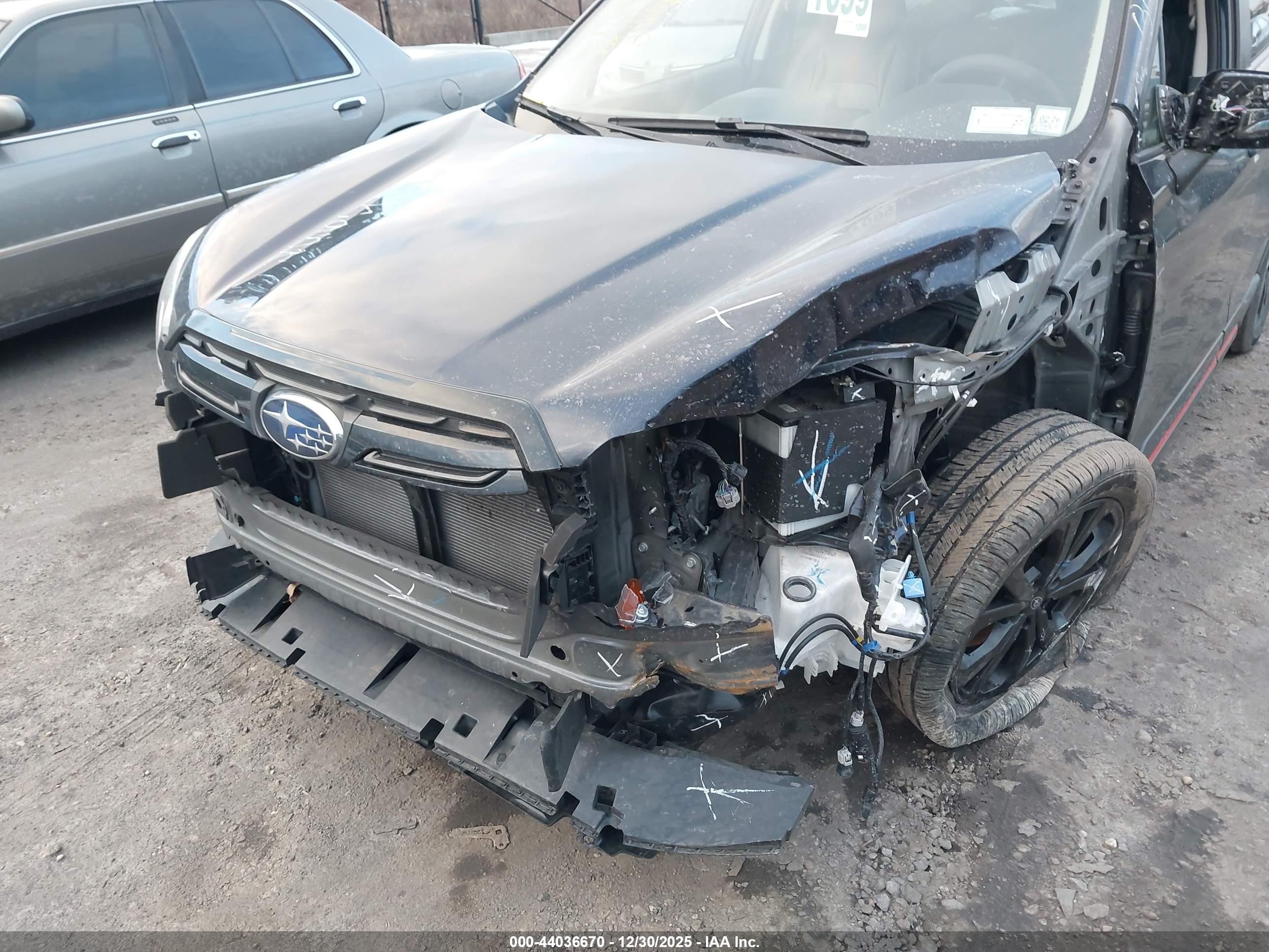 SUBARU FORESTER image 6