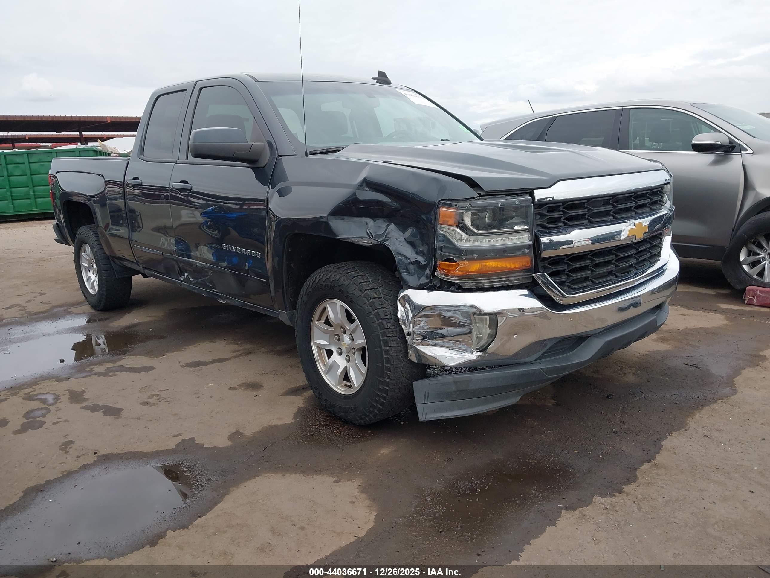 CHEVROLET SILVERADO image 6