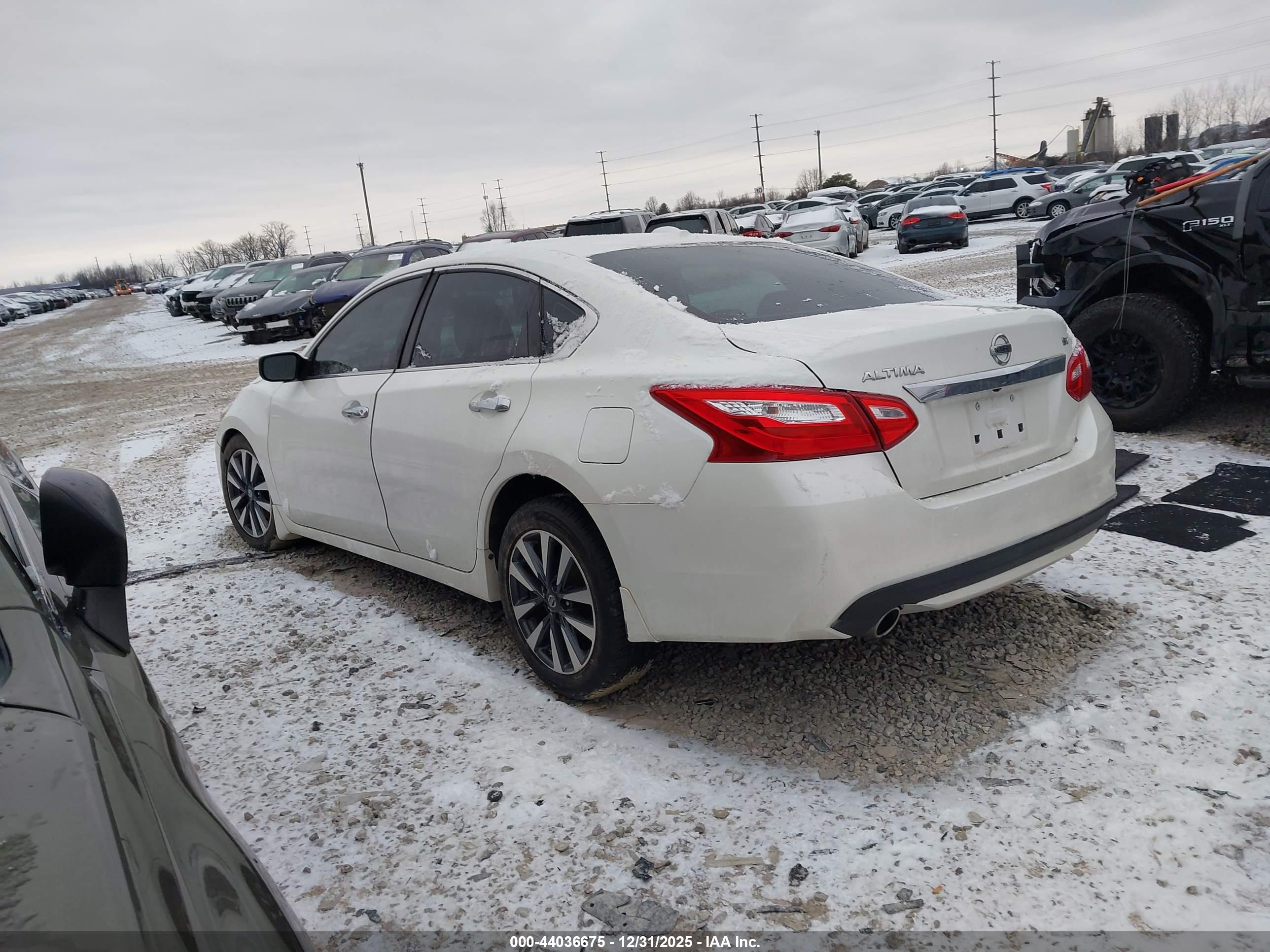 NISSAN ALTIMA image 3