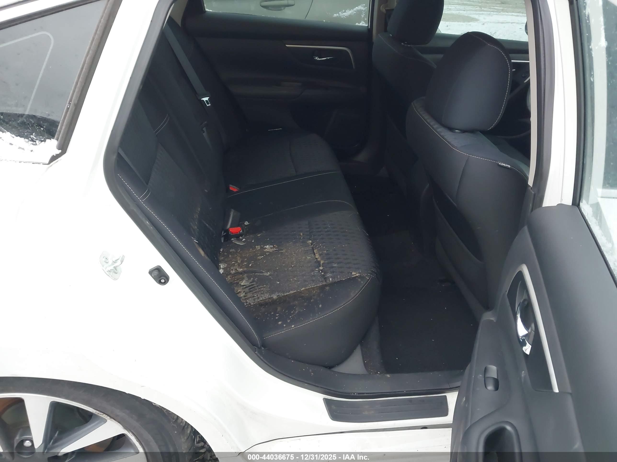 NISSAN ALTIMA image 8