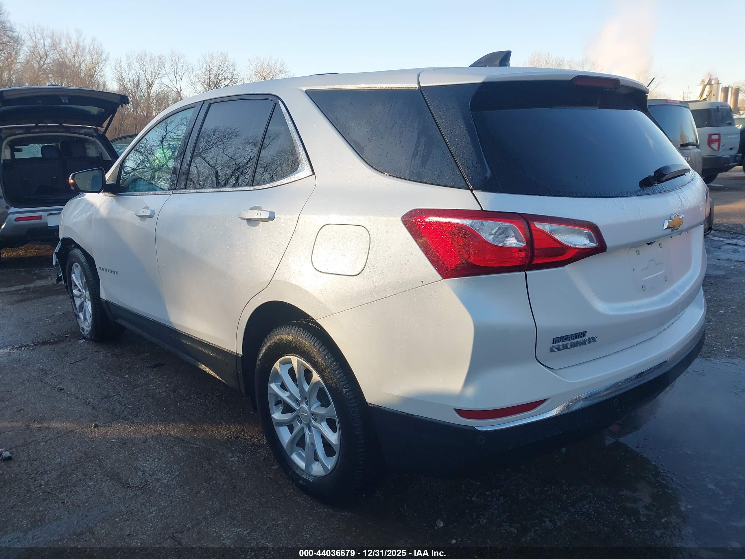 CHEVROLET EQUINOX image 3