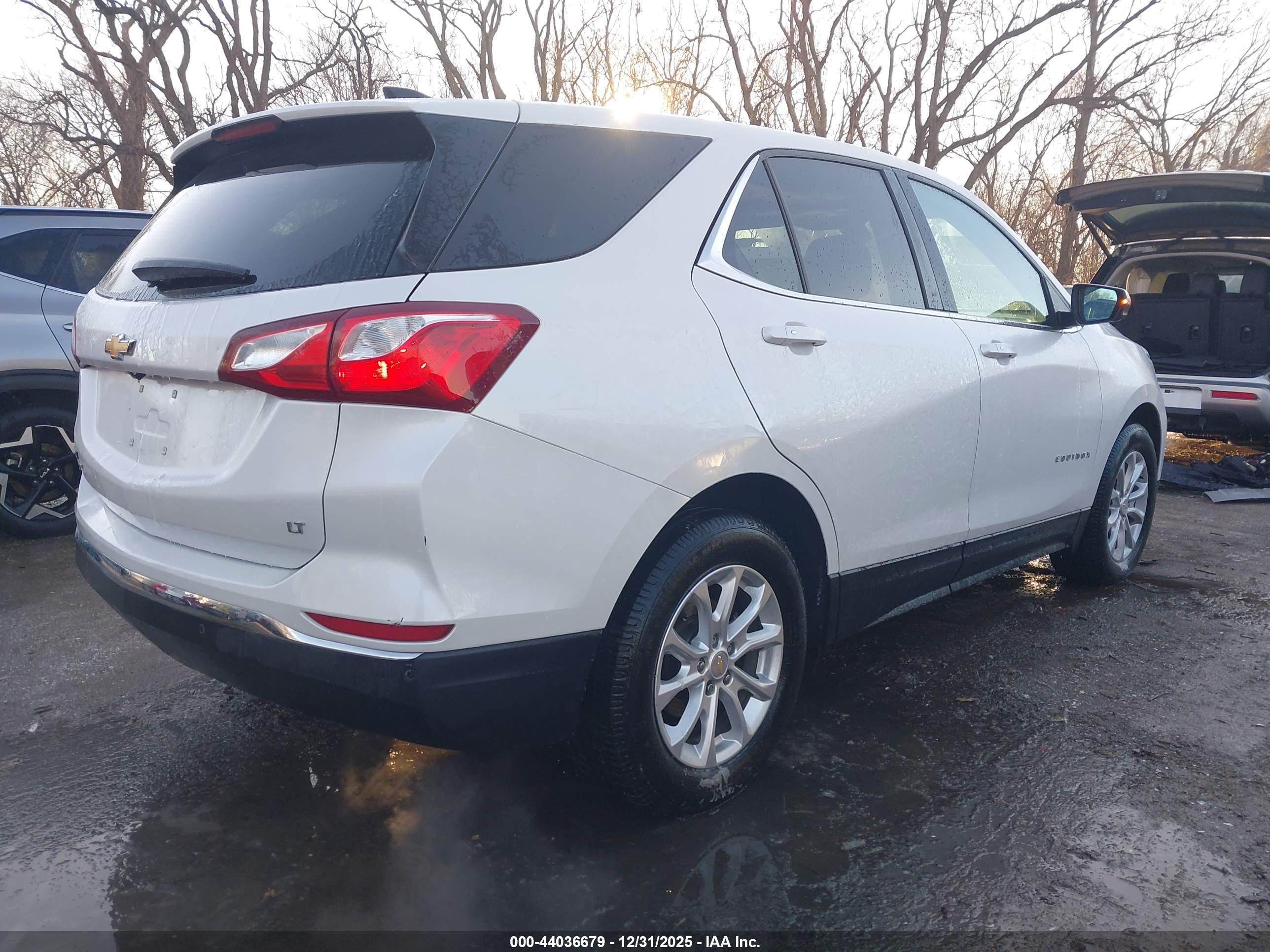 CHEVROLET EQUINOX image 4