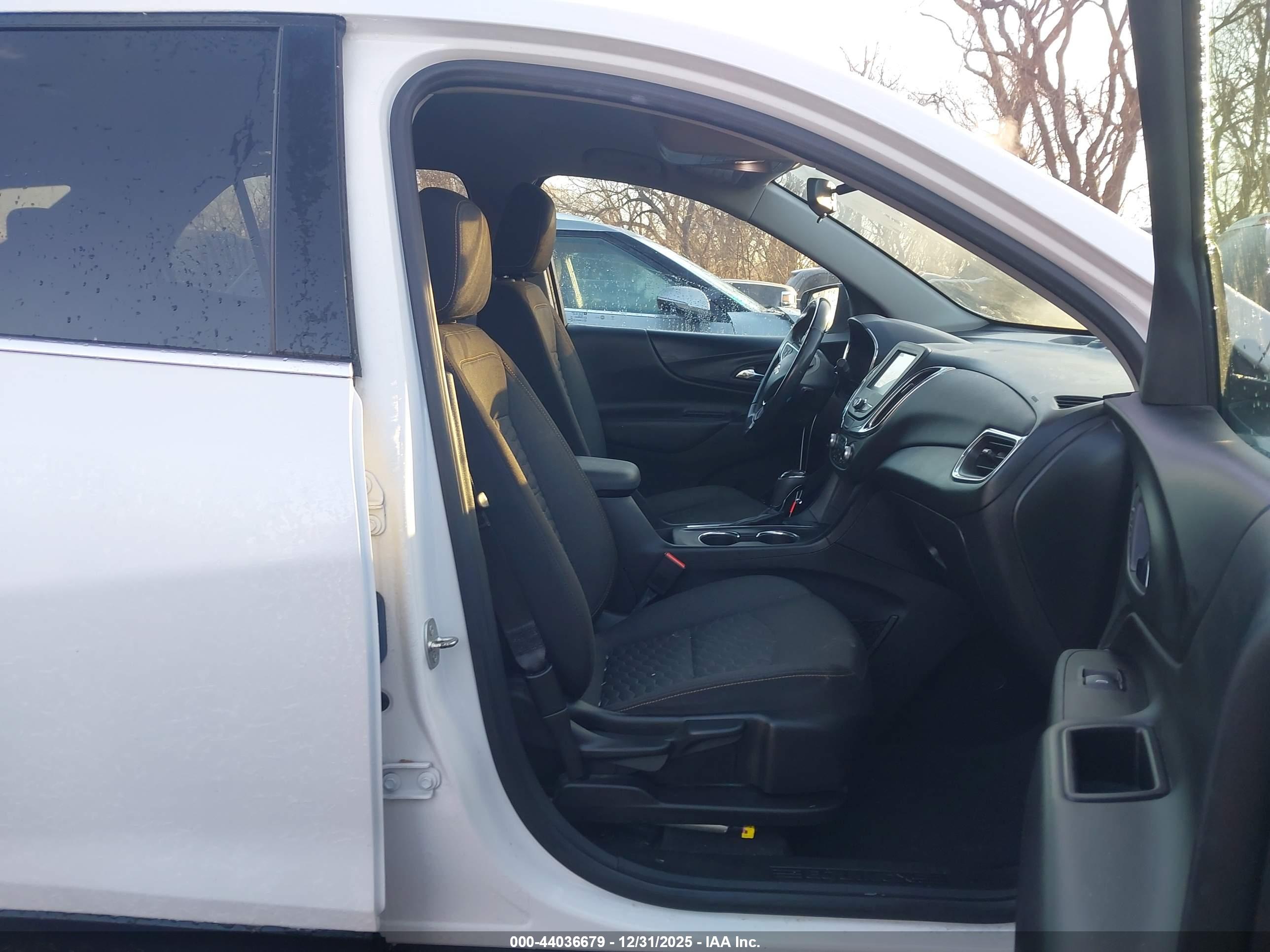CHEVROLET EQUINOX image 5