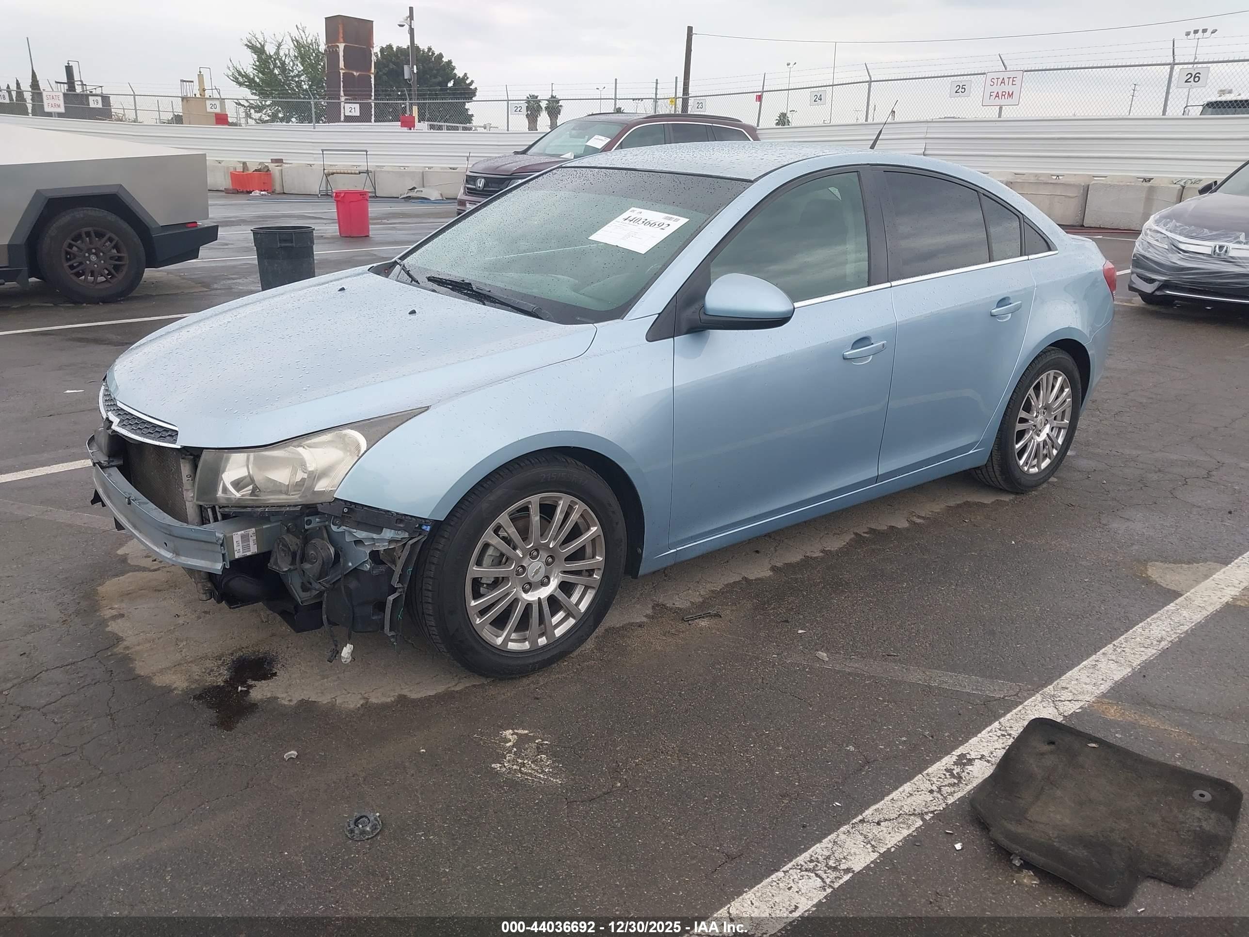 CHEVROLET CRUZE image 2