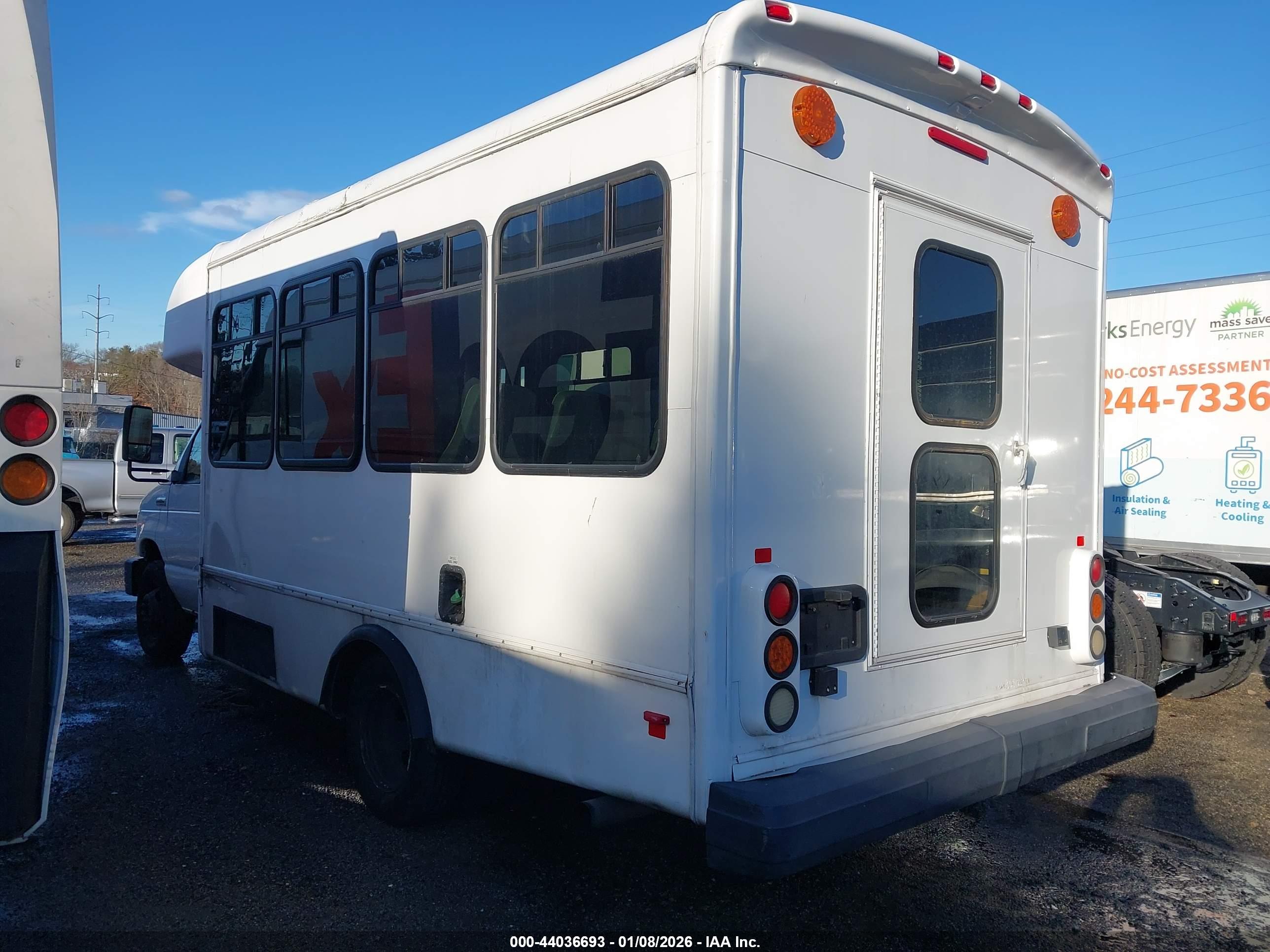 FORD E-350 image 3