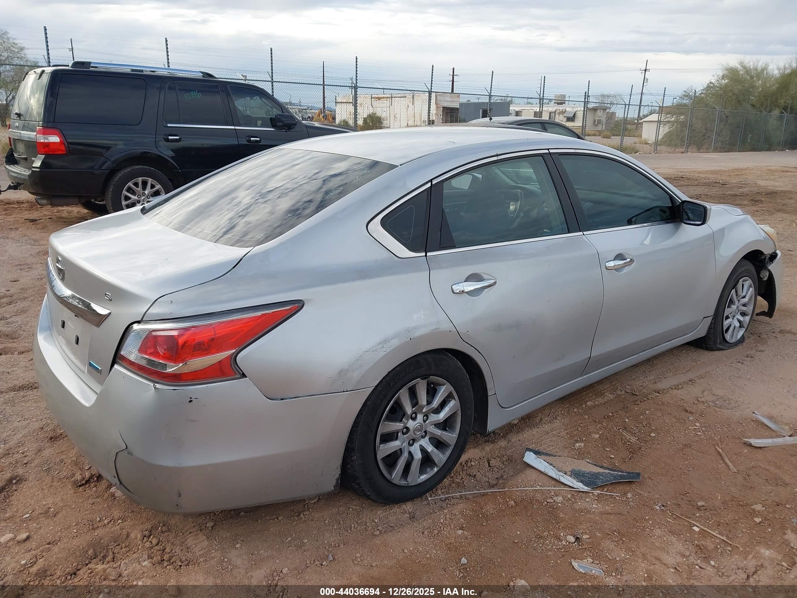 NISSAN ALTIMA image 4