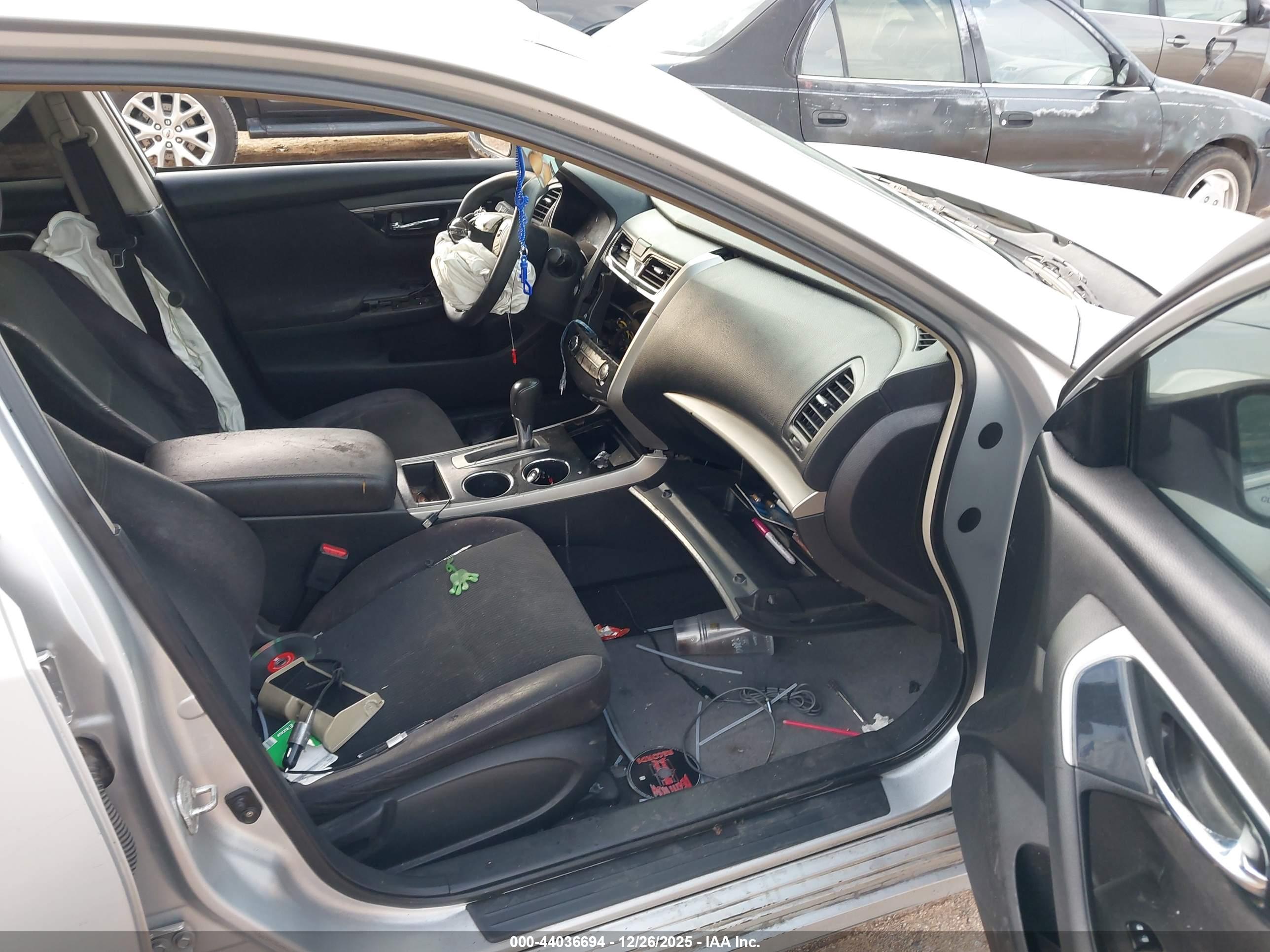 NISSAN ALTIMA image 5