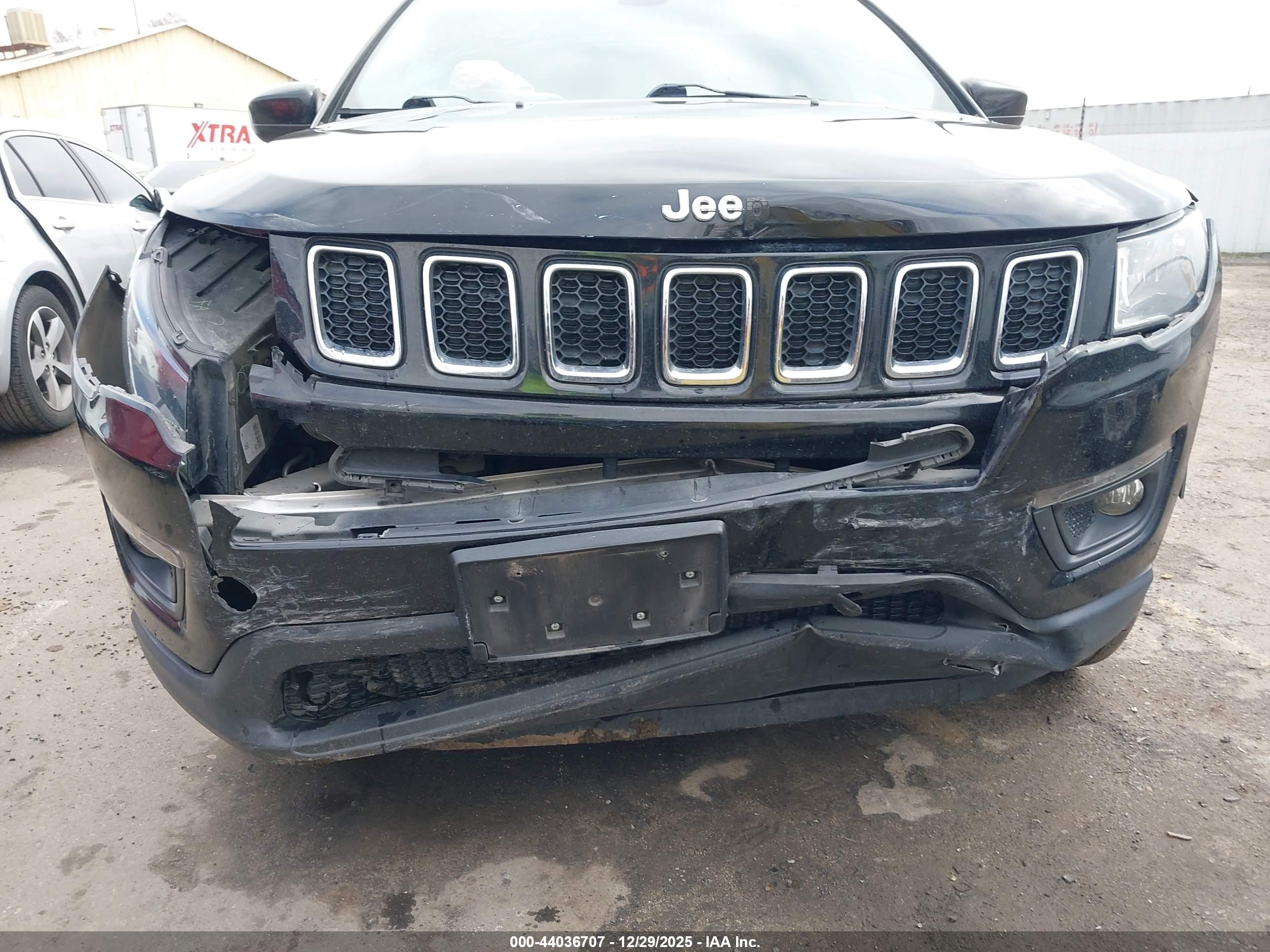 JEEP COMPASS image 6