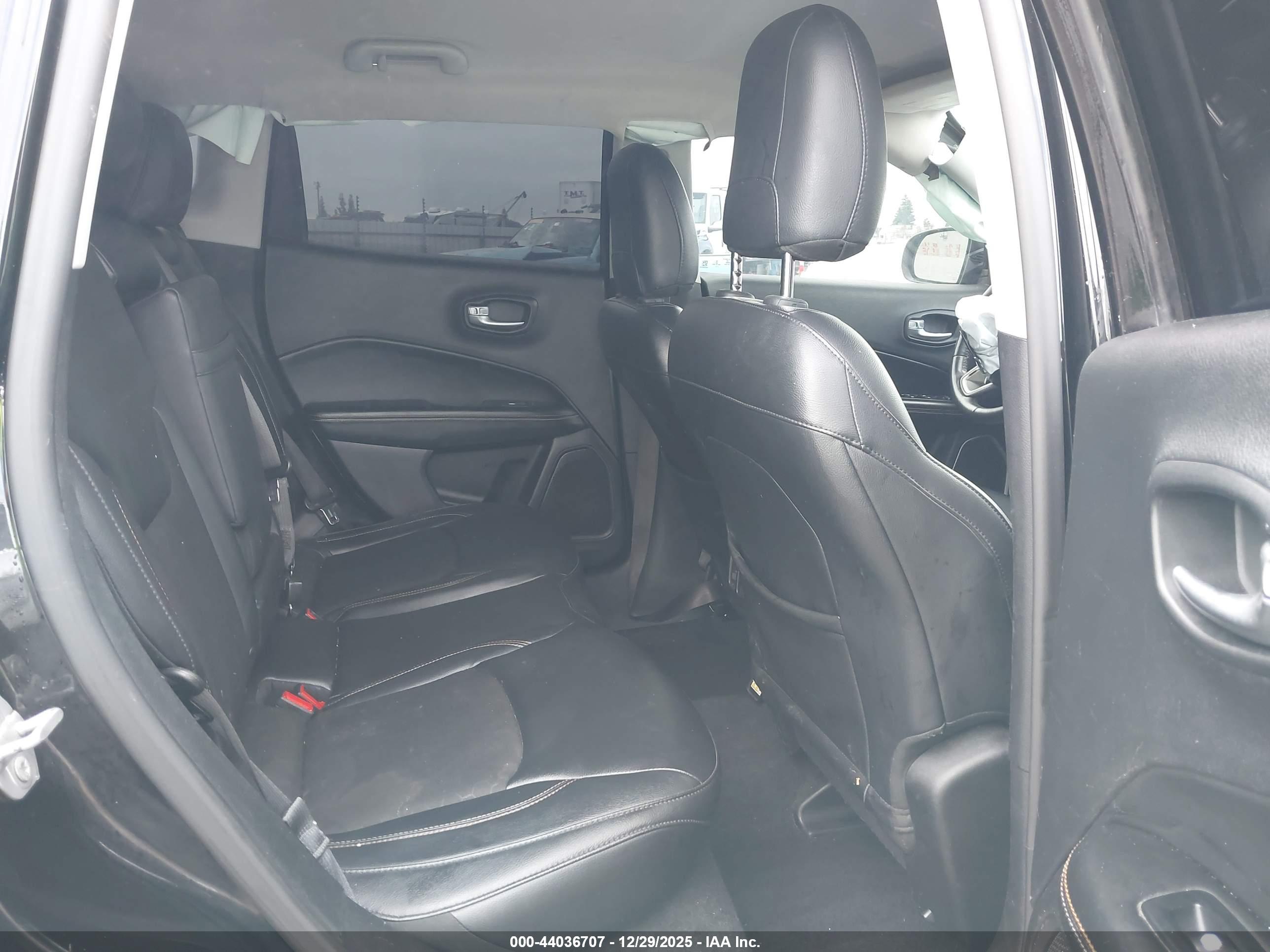 JEEP COMPASS image 8