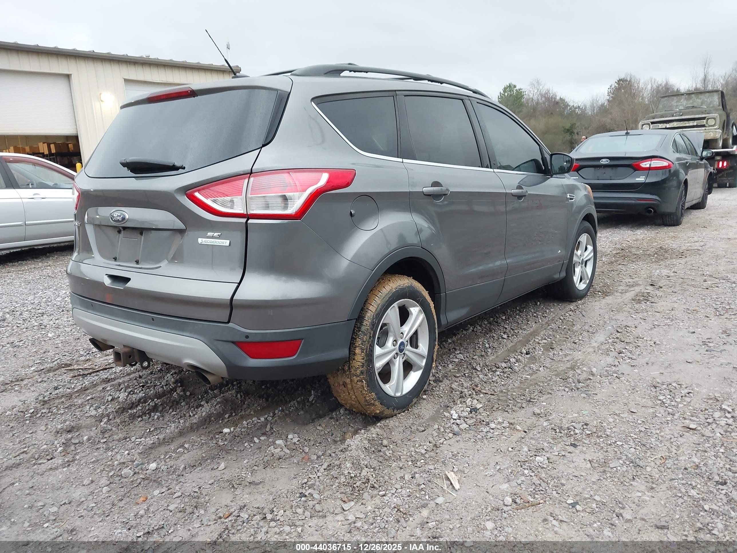 FORD ESCAPE image 4