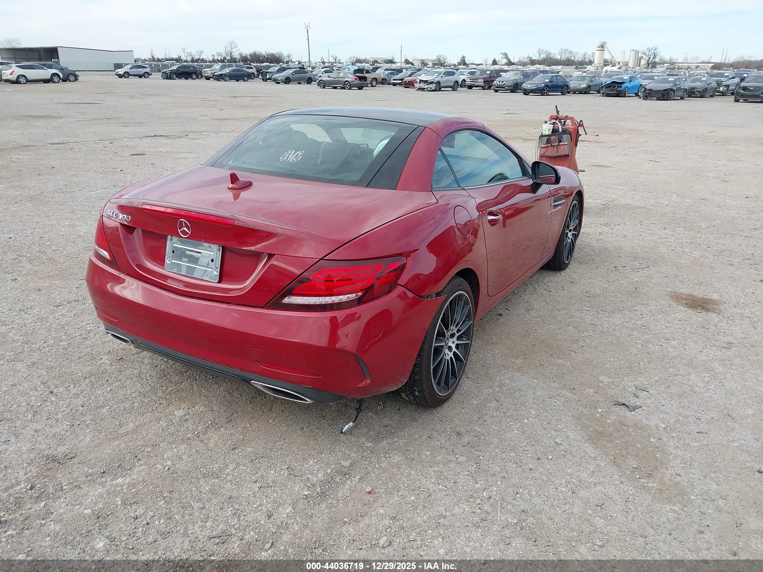 MERCEDES-BENZ SLC image 4