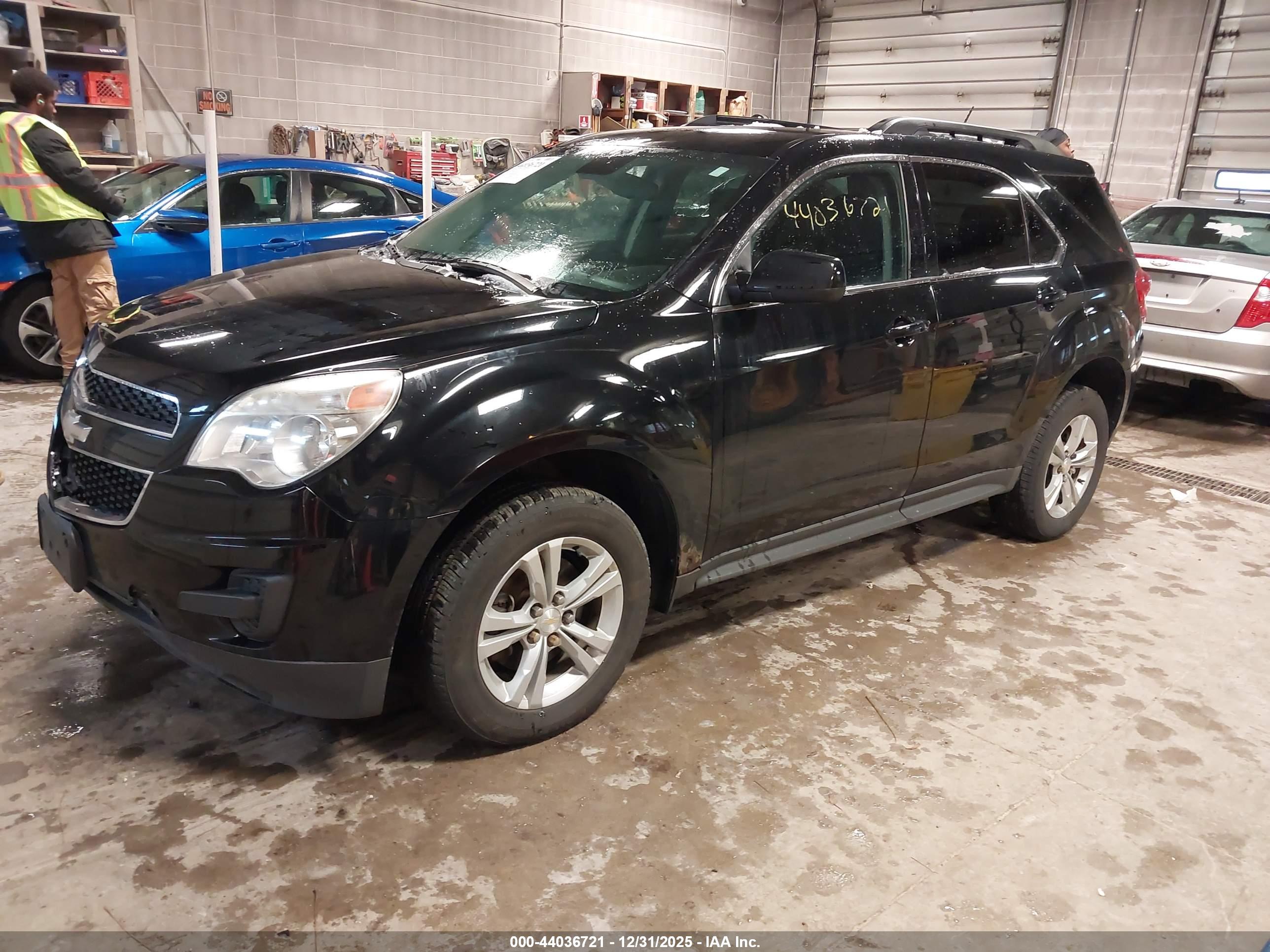CHEVROLET EQUINOX image 2