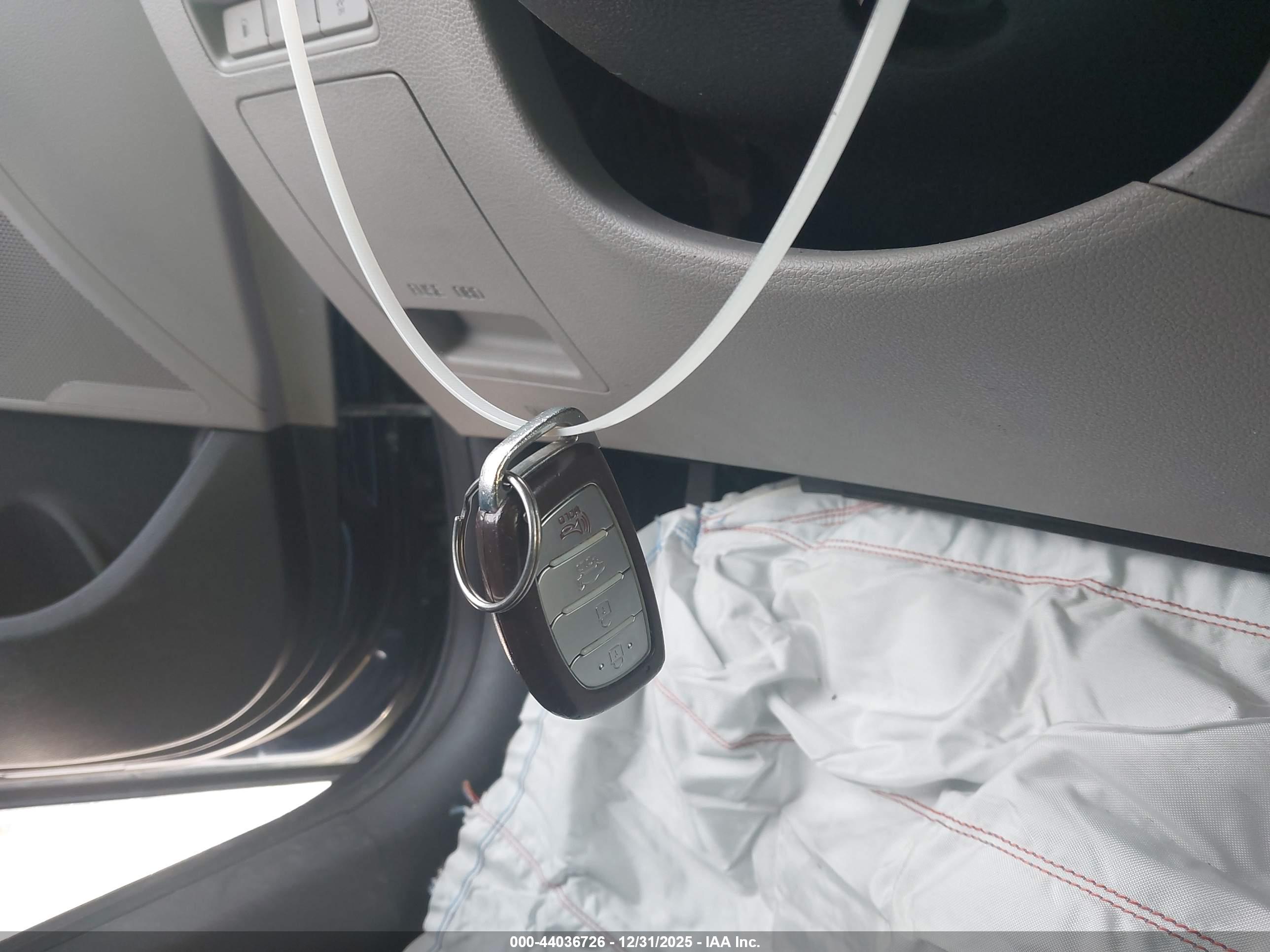 HYUNDAI SONATA image 11