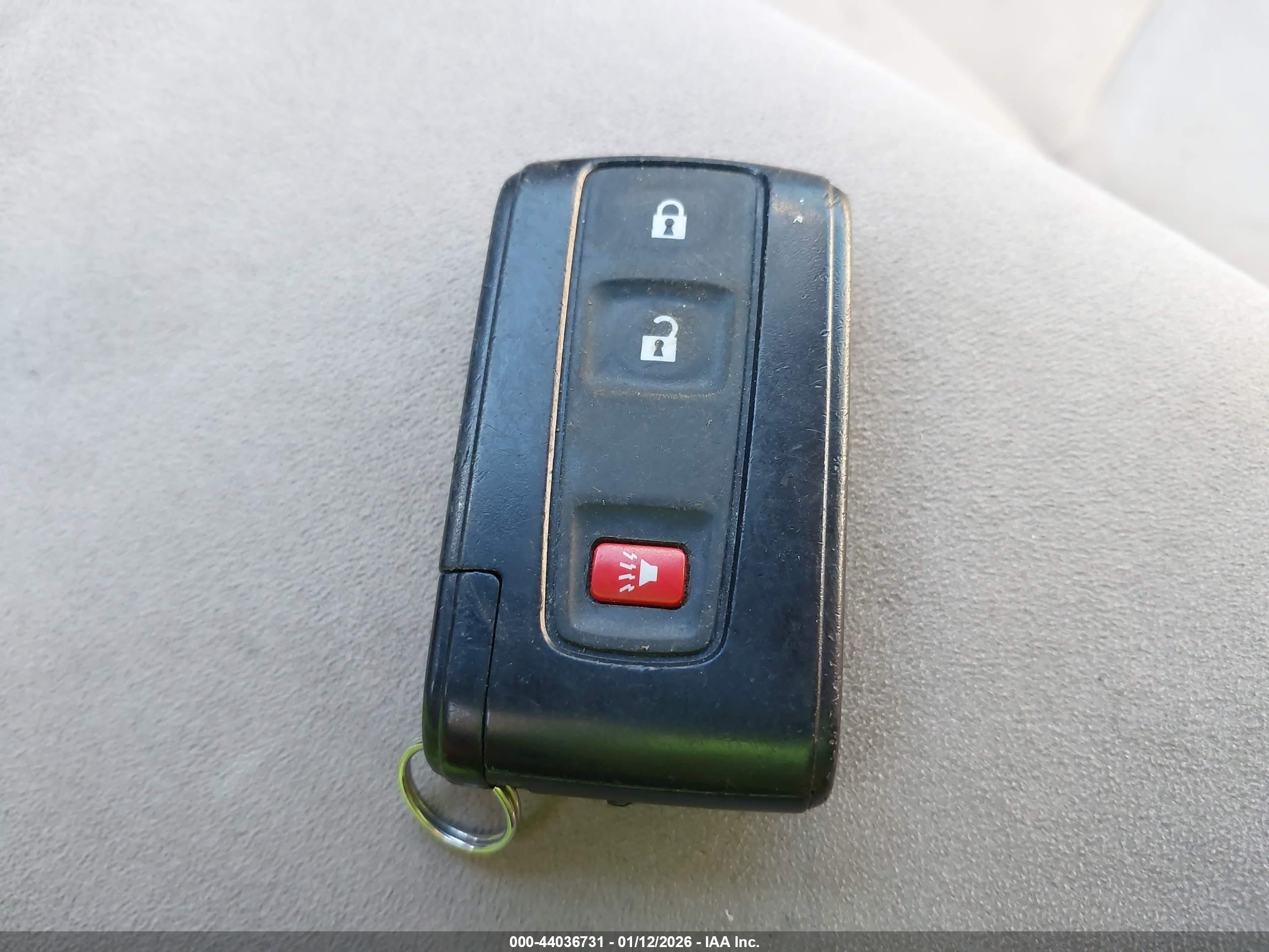 TOYOTA PRIUS image 11