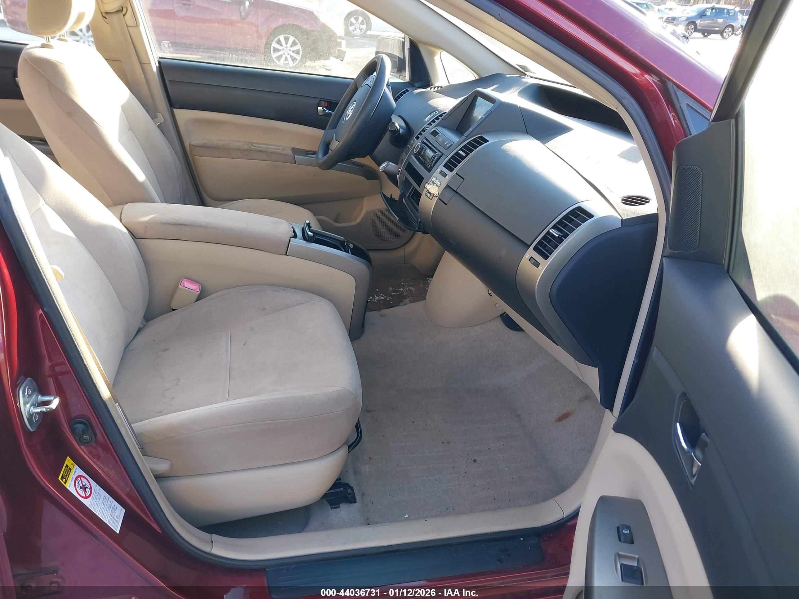 TOYOTA PRIUS image 5