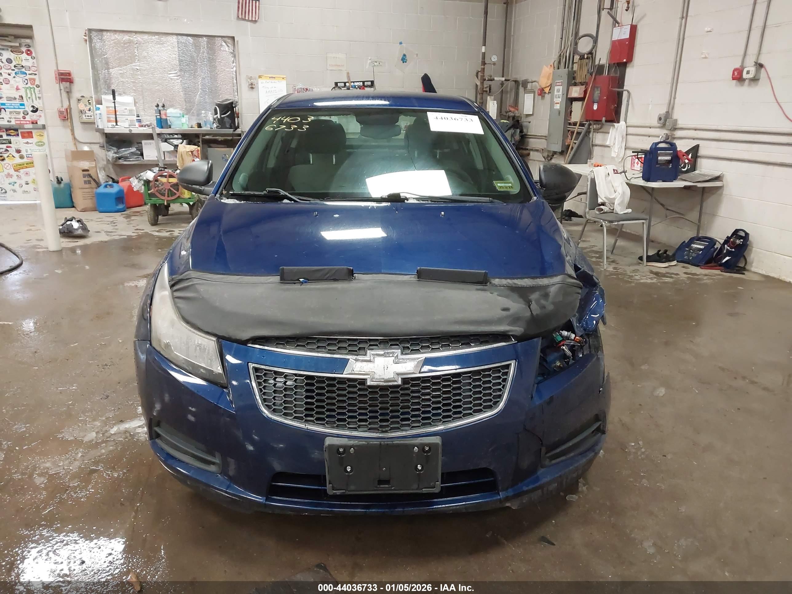 CHEVROLET CRUZE image 6