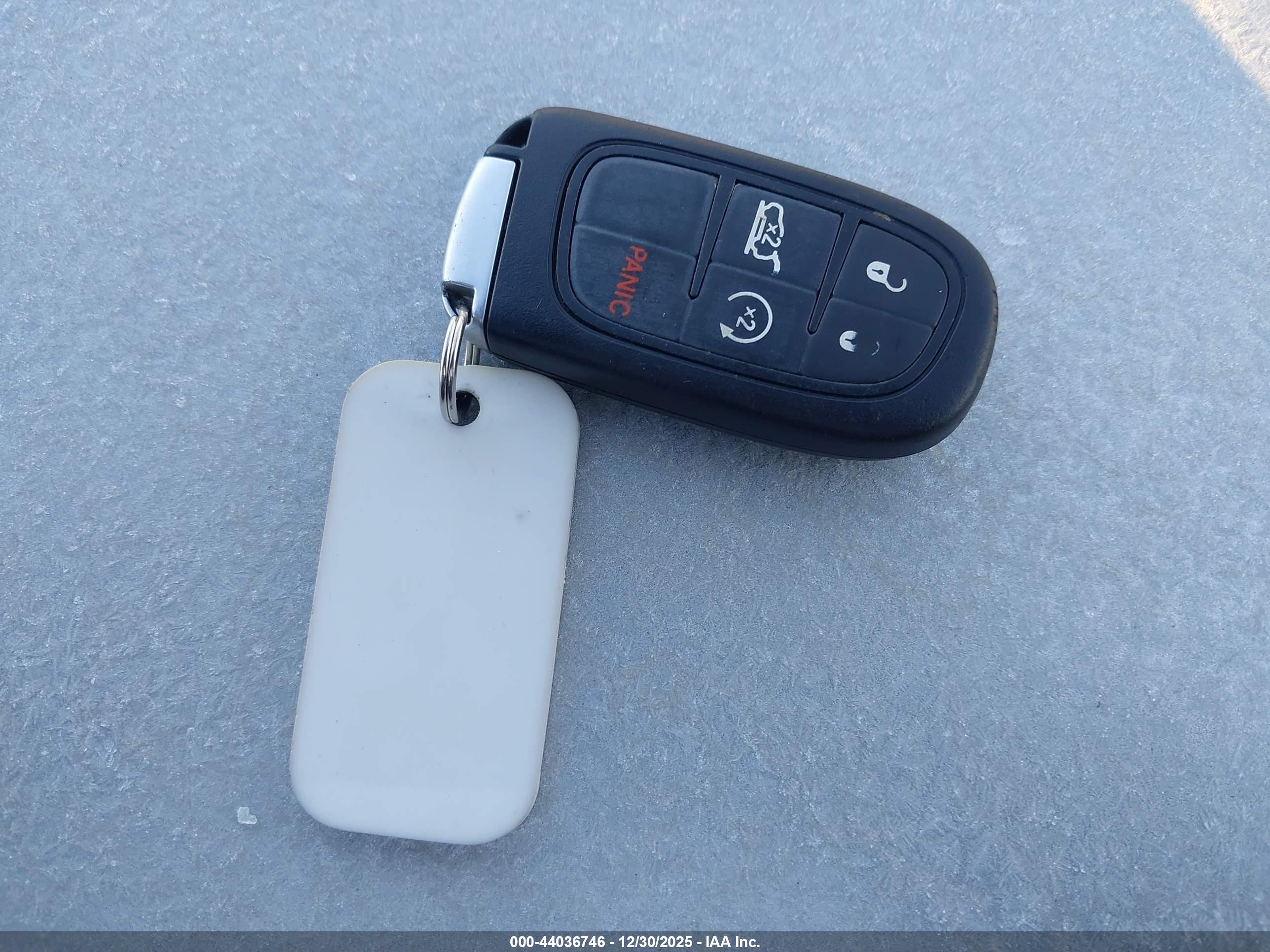 JEEP CHEROKEE image 11