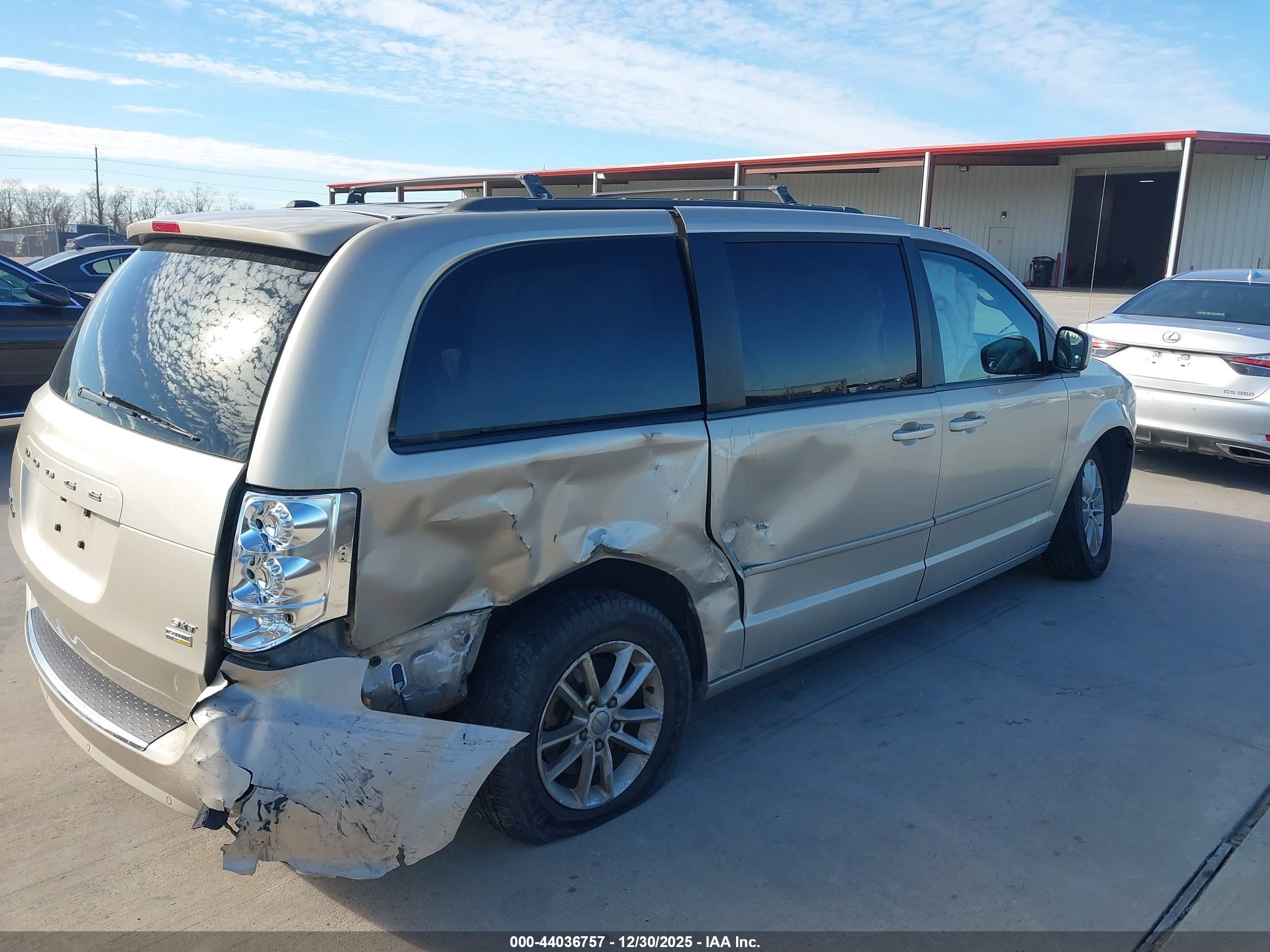 DODGE GRAND image 6