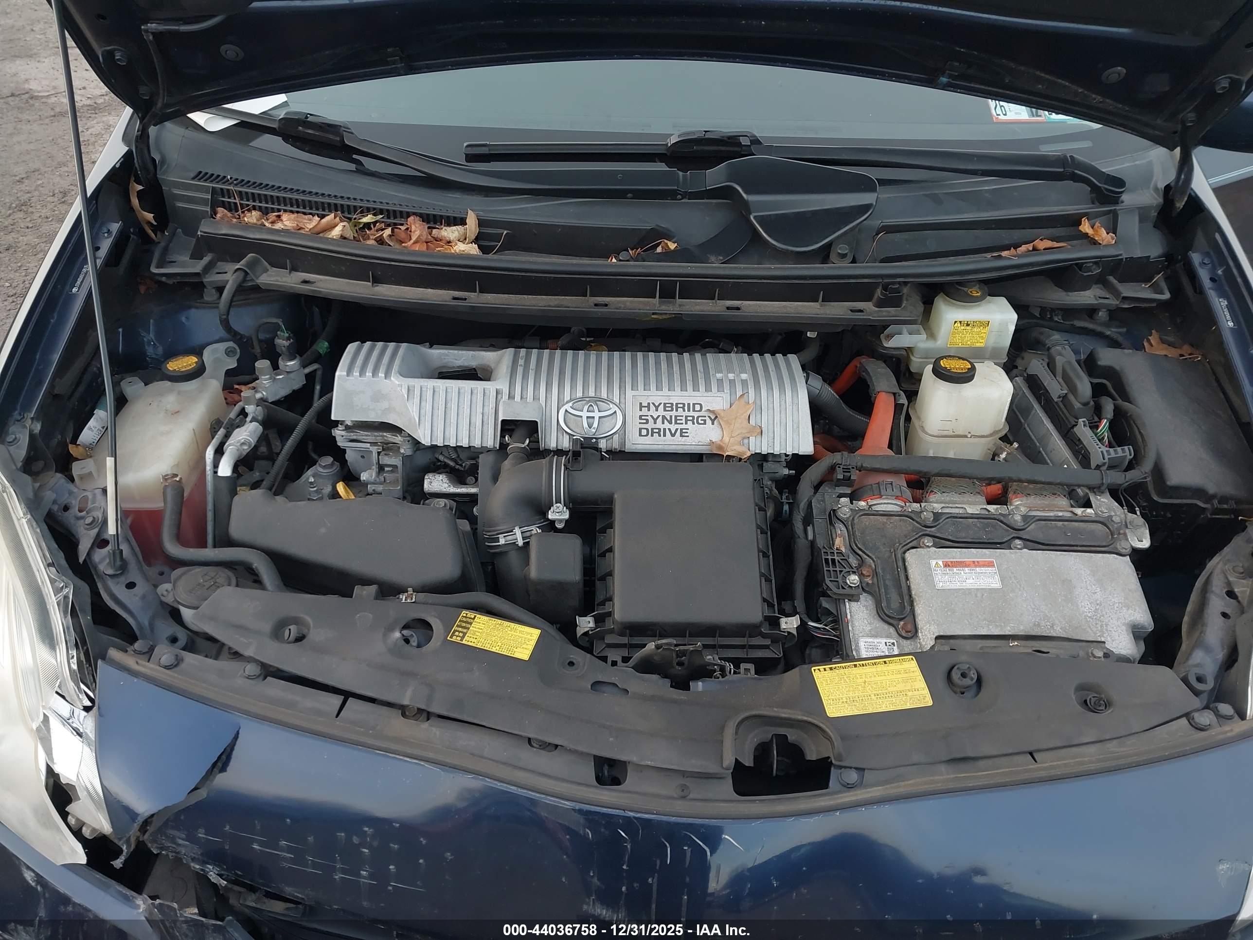 TOYOTA PRIUS image 10
