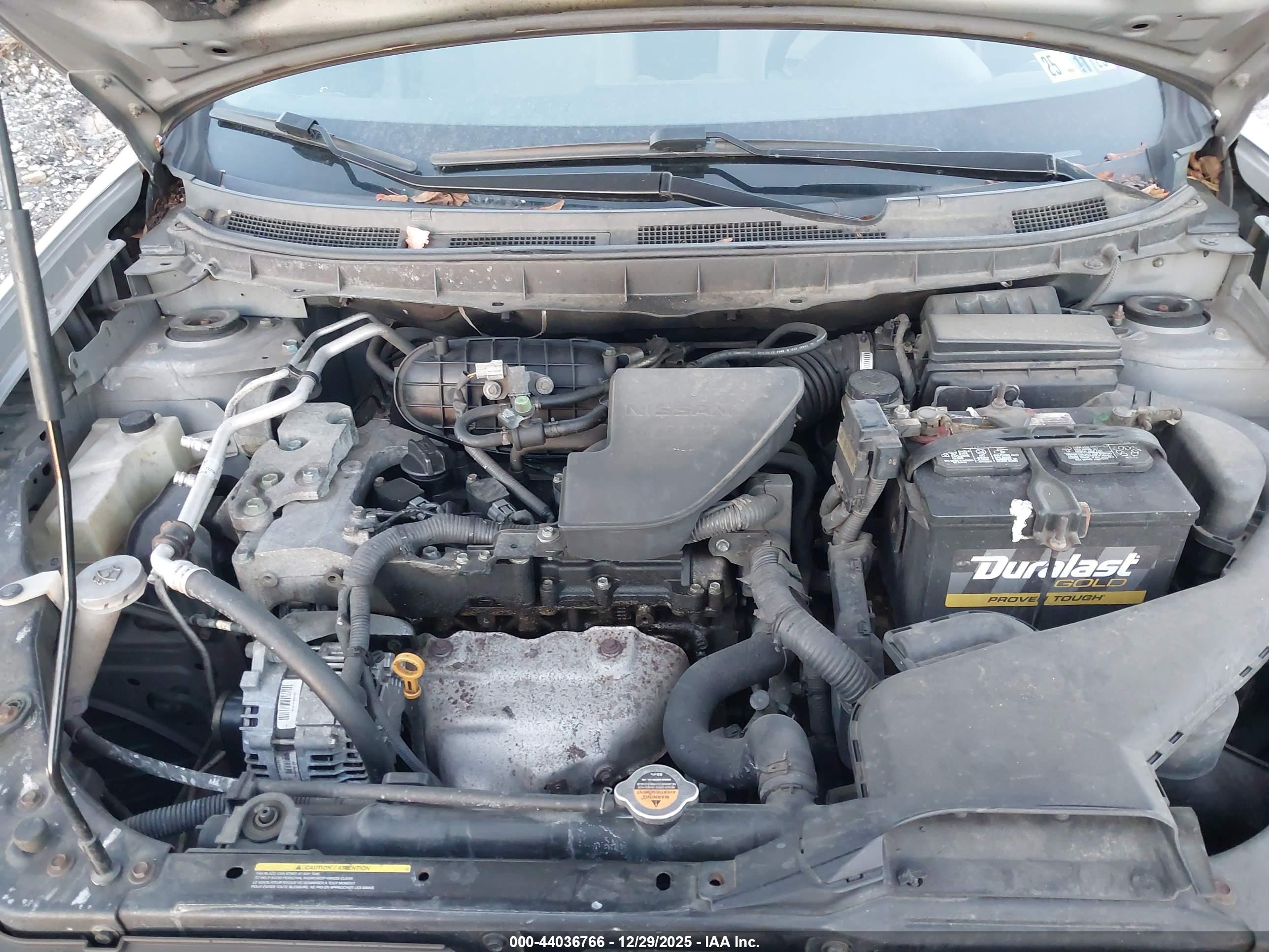 NISSAN ROGUE image 10