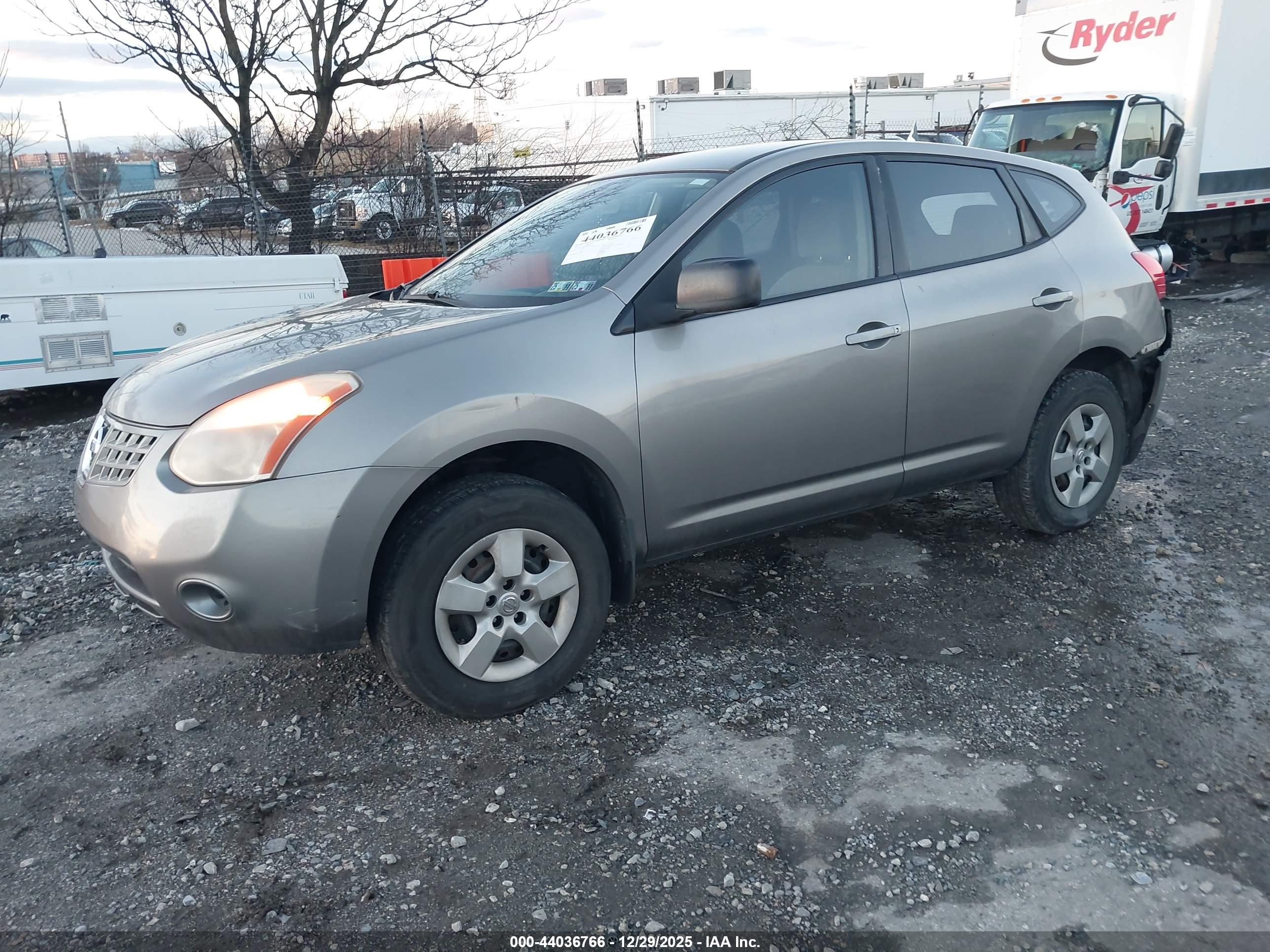 NISSAN ROGUE image 2