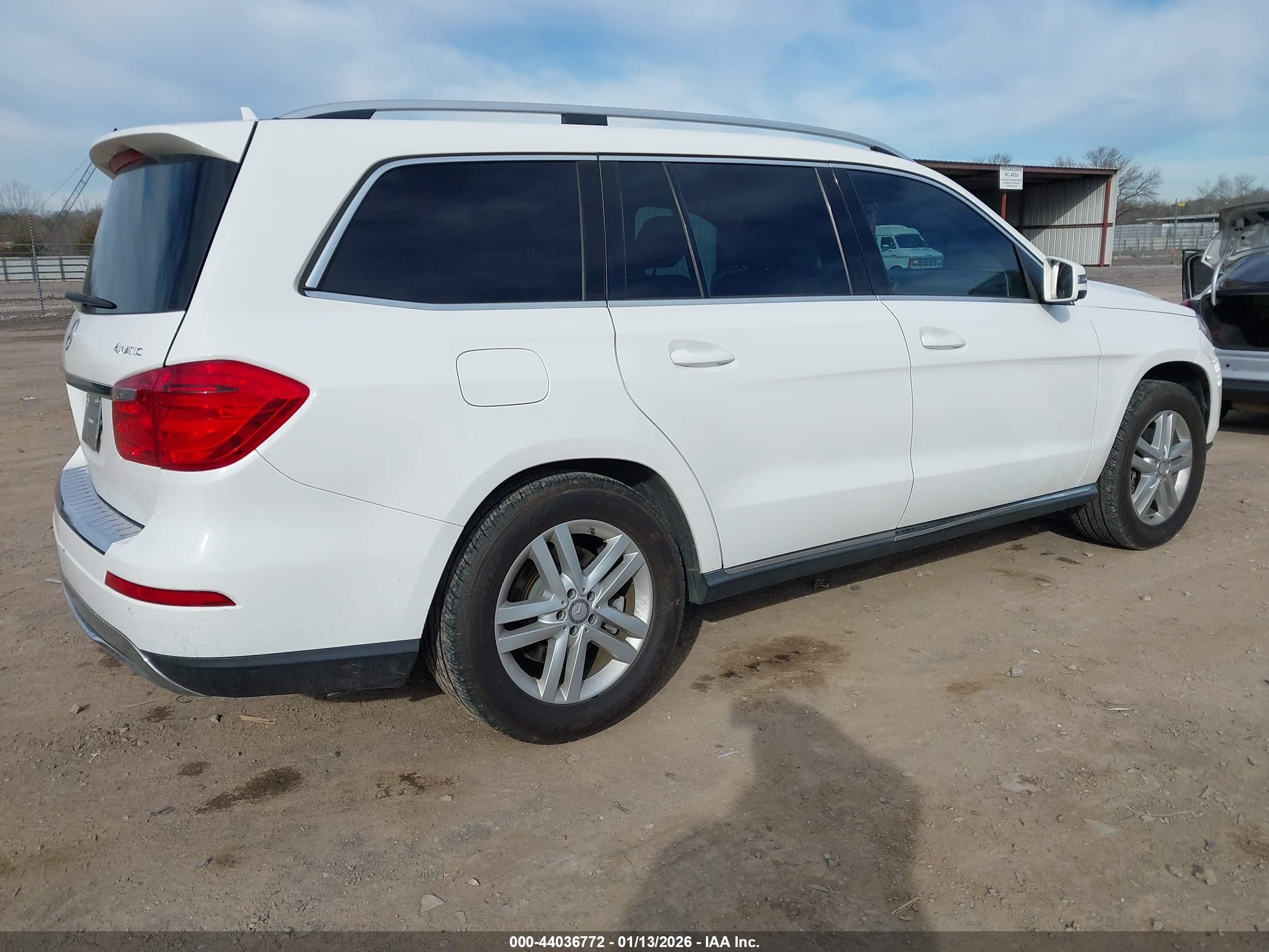 MERCEDES-BENZ GL image 4