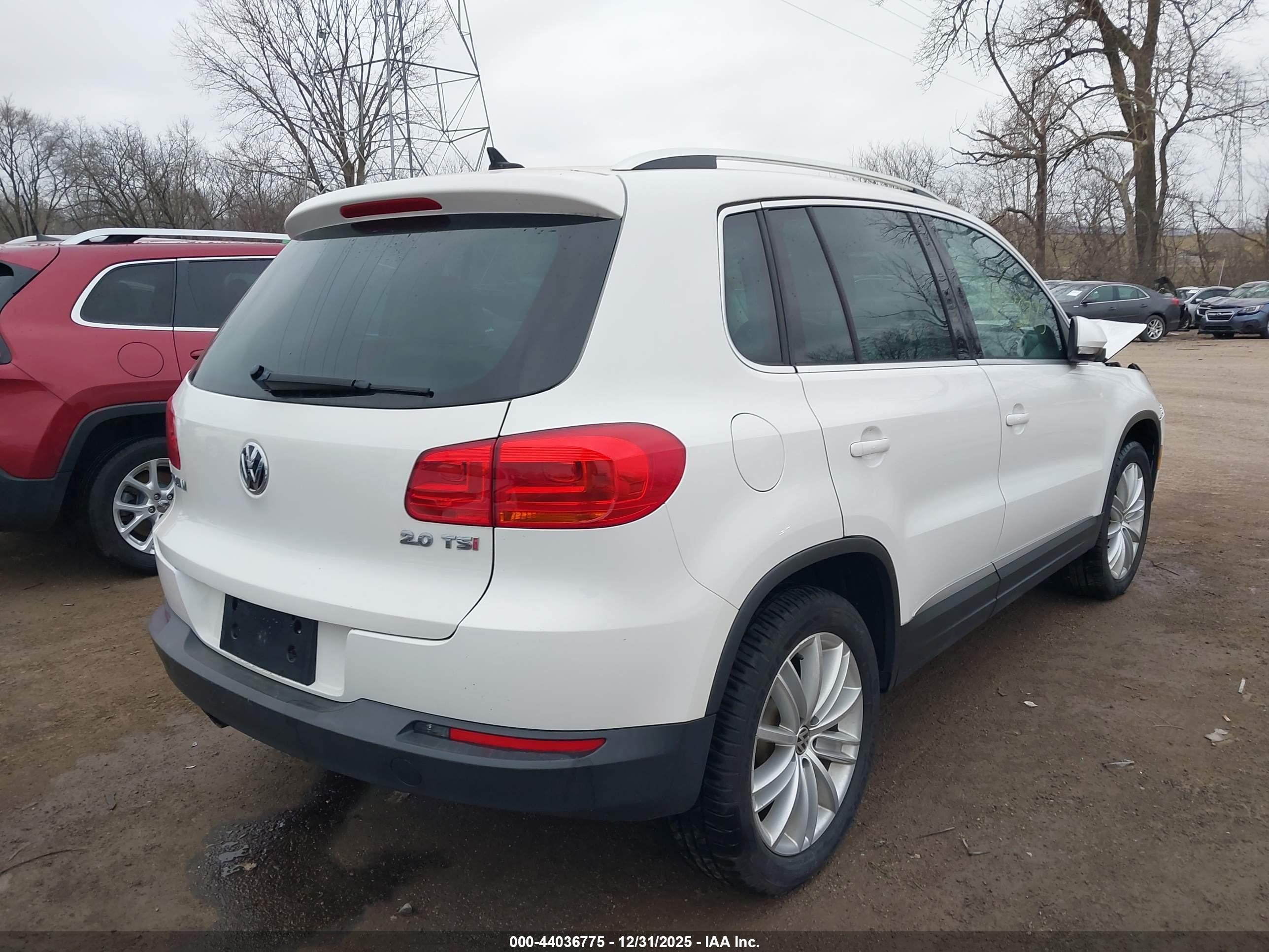 VOLKSWAGEN TIGUAN image 4