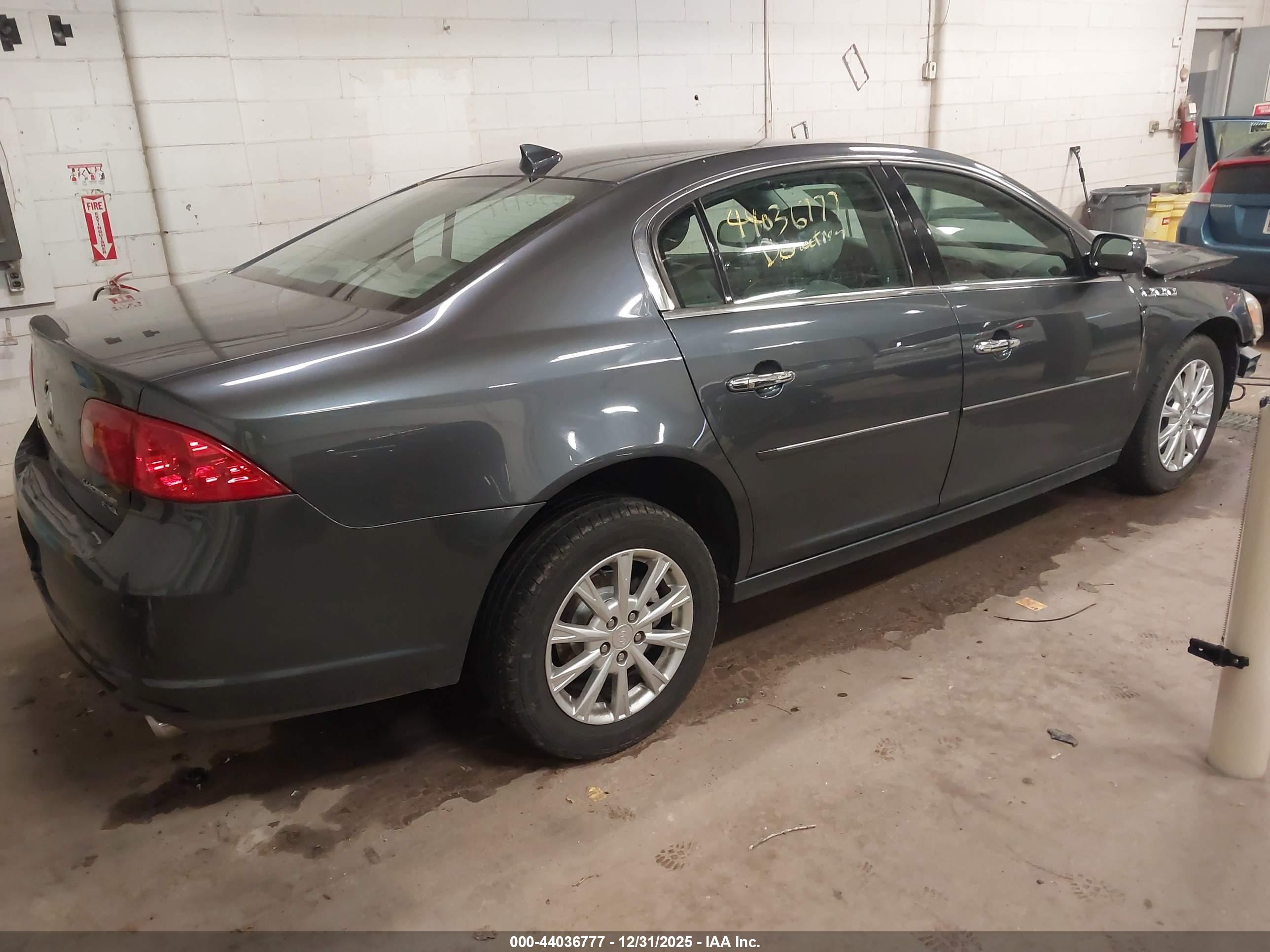 BUICK LUCERNE image 4