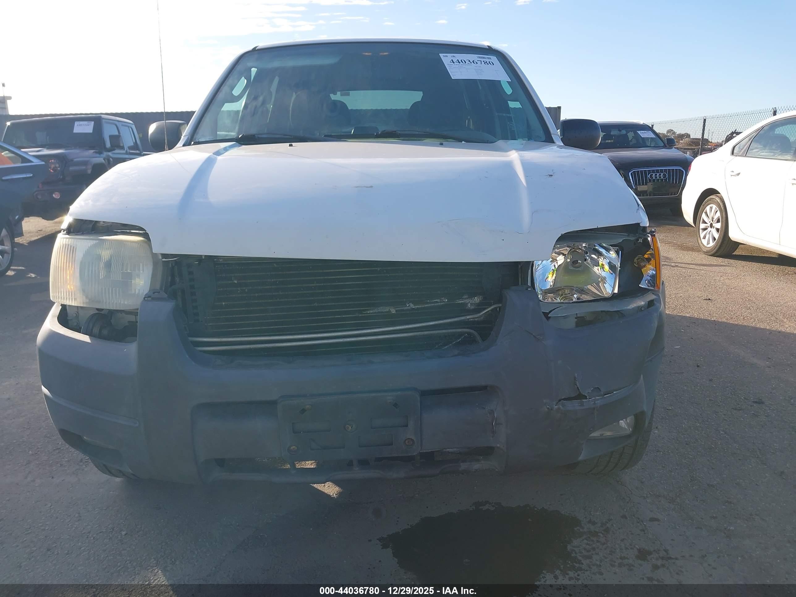 FORD ESCAPE image 6