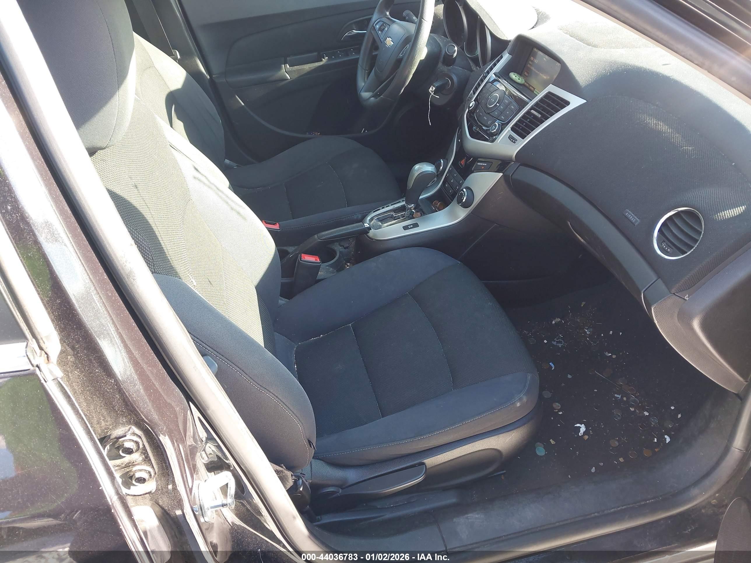 CHEVROLET CRUZE image 5
