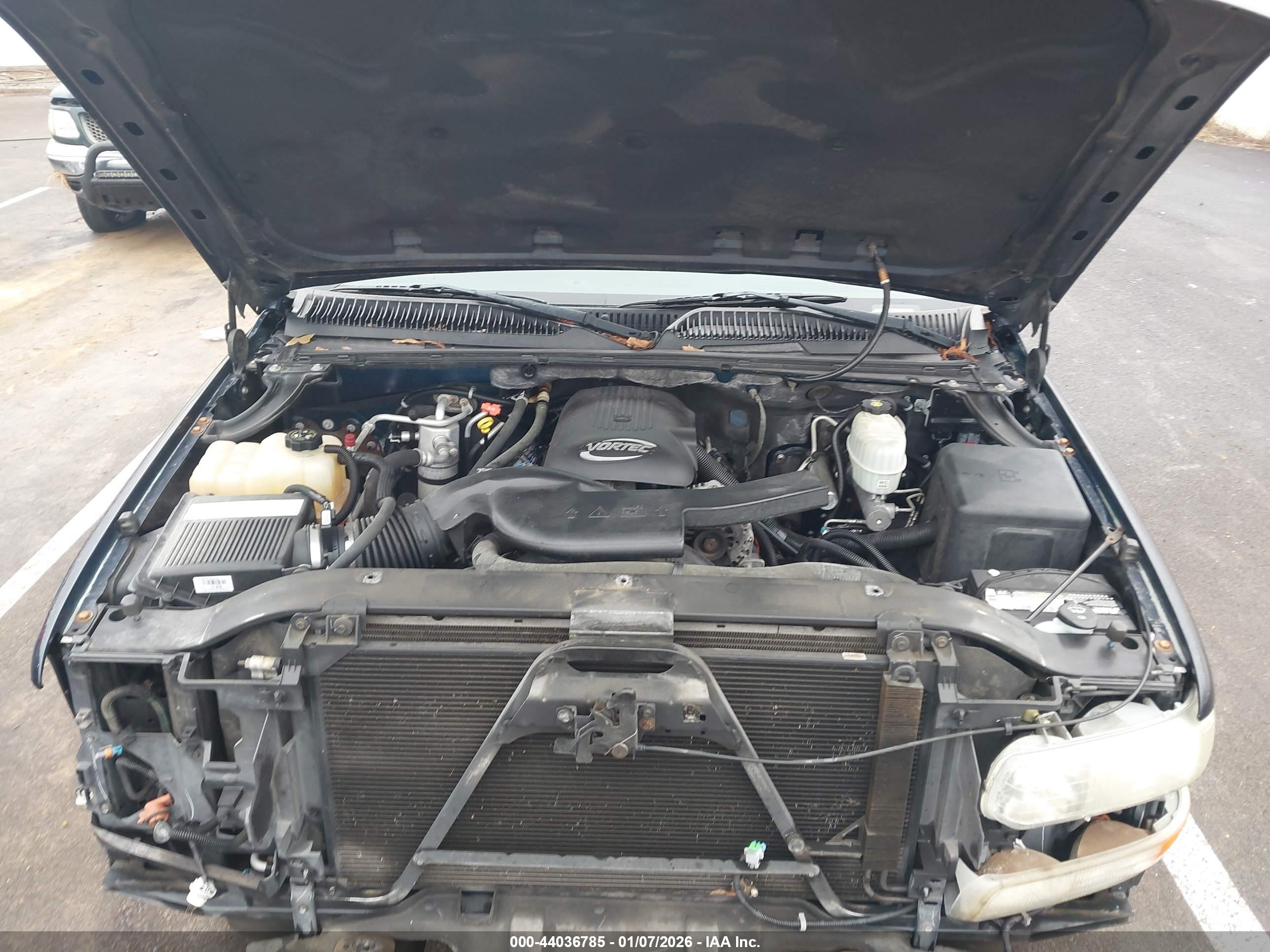 CHEVROLET TAHOE image 10